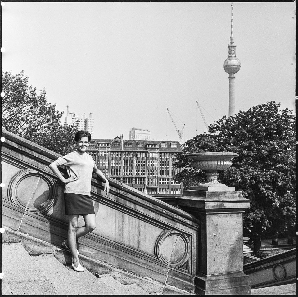 Schauspielerin Doris Abeßer, Juli 1969. SW-Foto © Kurt Schwarz. (Kurt Schwarz CC BY-NC-SA)