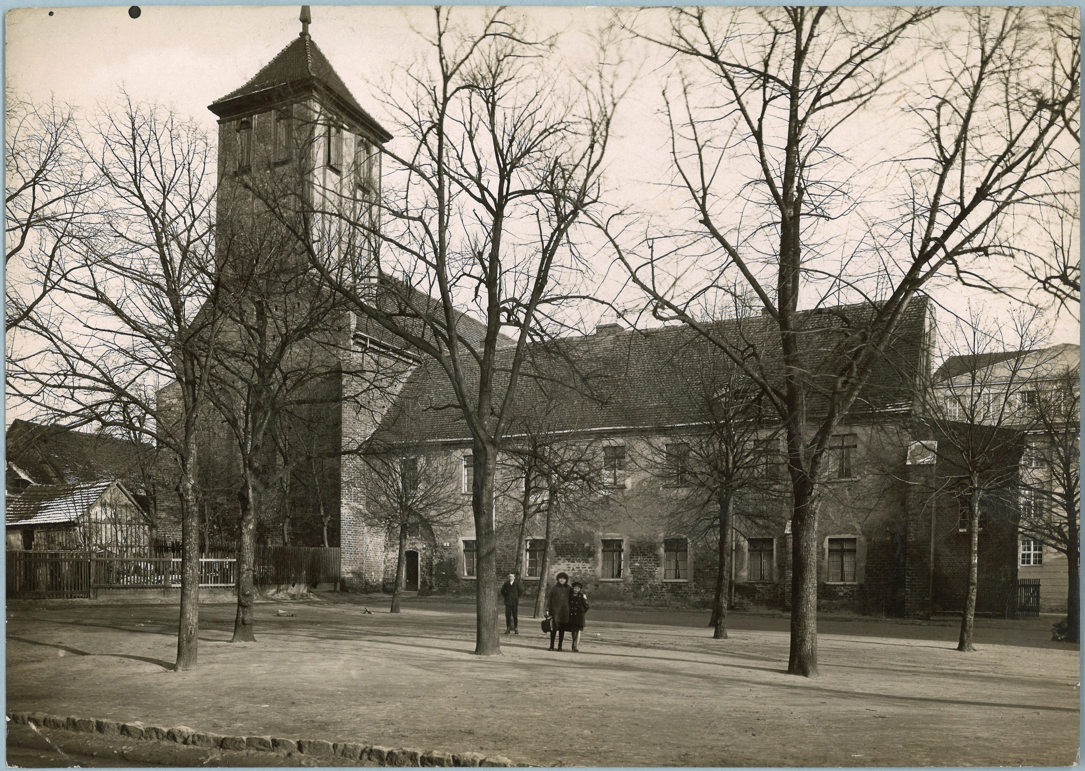 Soldin (Neumark): Klosterkirche un Klausurgebäude von Südwesten (Landesgeschichtliche Vereinigung für die Mark Brandenburg e.V., Archiv CC BY)