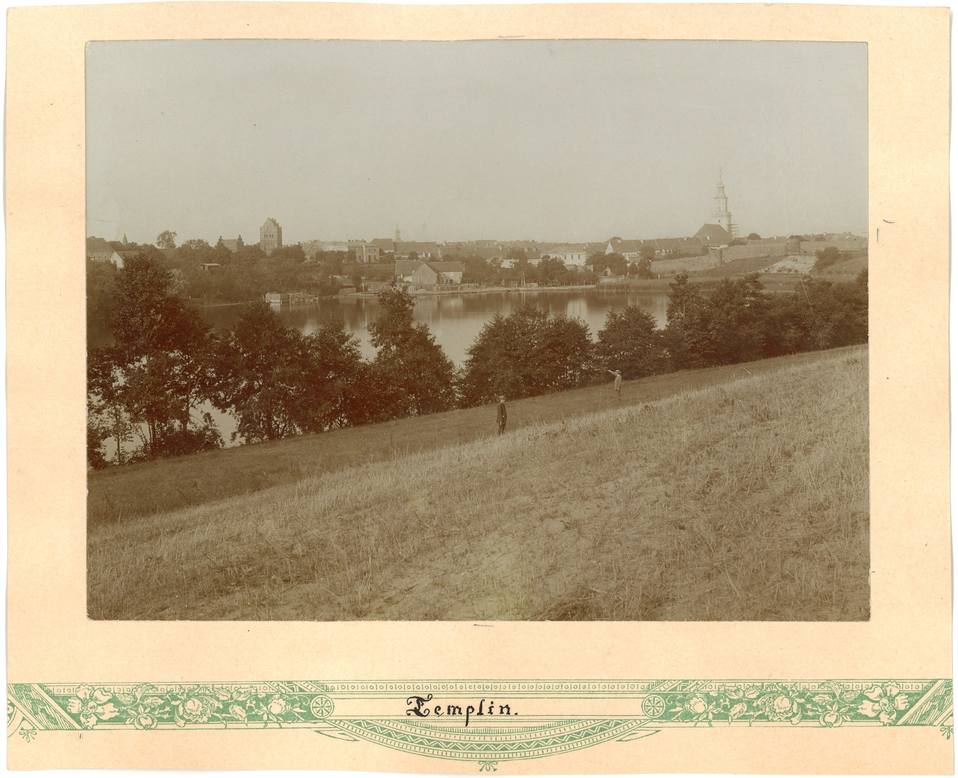 Templin: Stadtansicht von Nordosten über den Templiner Stadtsee (Landesgeschichtliche Vereinigung für die Mark Brandenburg e.V., Archiv CC BY)