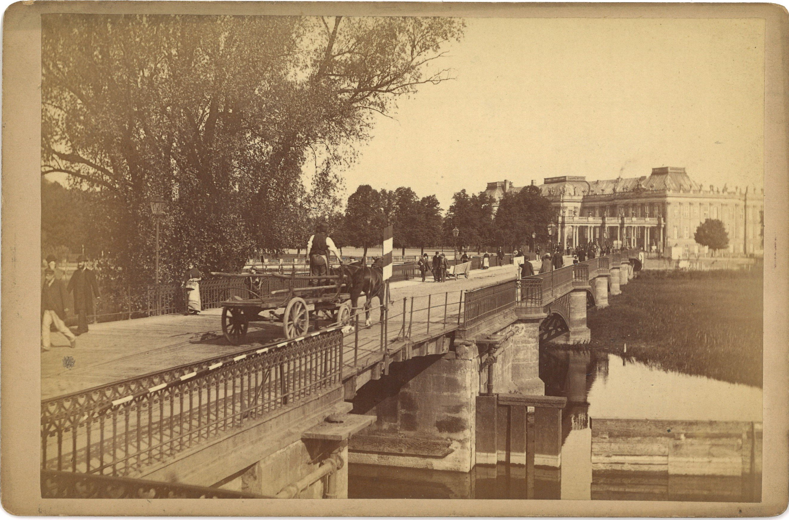 Potsdam: Lange Brücke von Südosten (Landesgeschichtliche Vereinigung für die Mark Brandenburg e.V., Archiv CC BY)