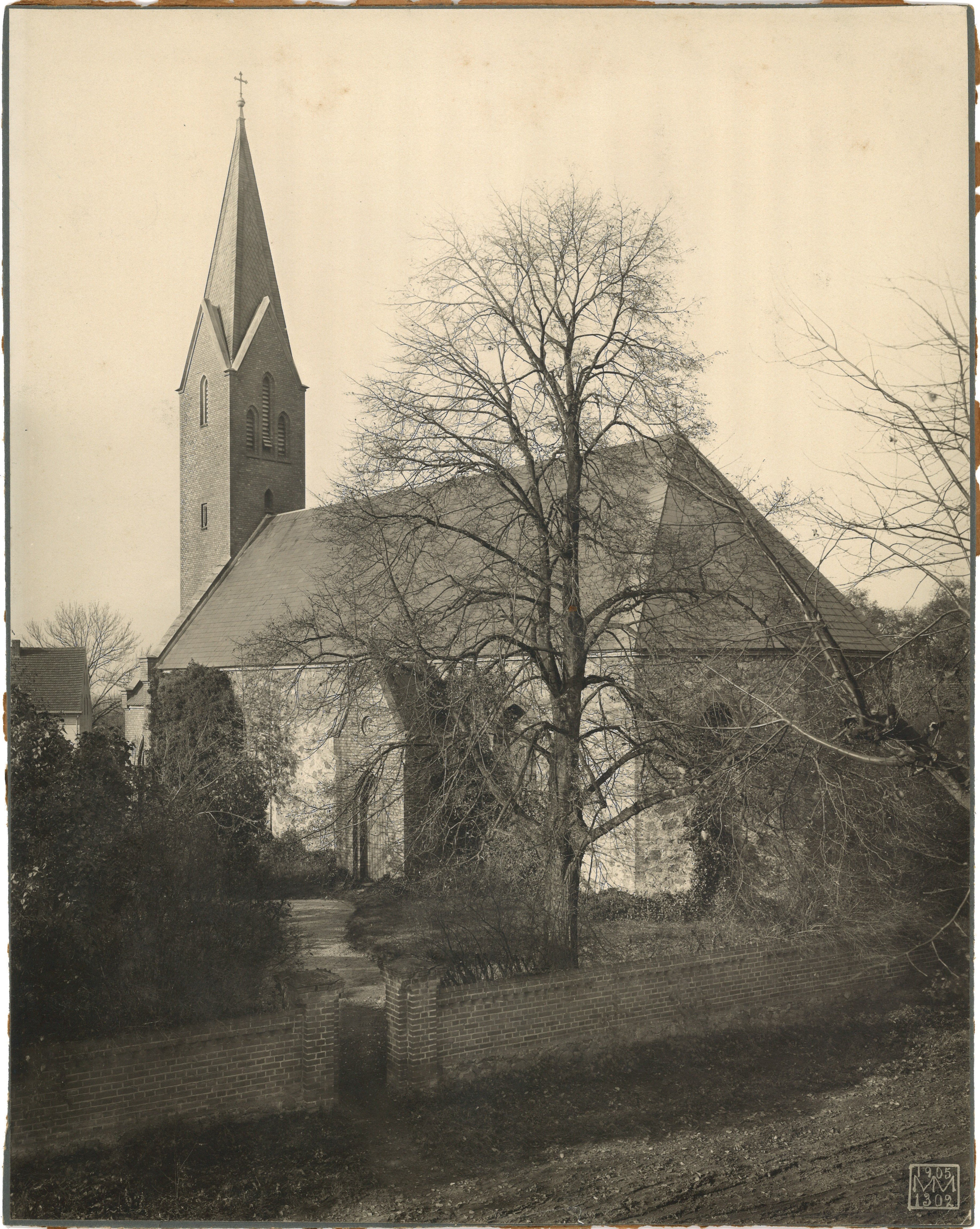 Unidentifizierte Dorfkirche (Landesgeschichtliche Vereinigung für die Mark Brandenburg e.V., Archiv CC BY)