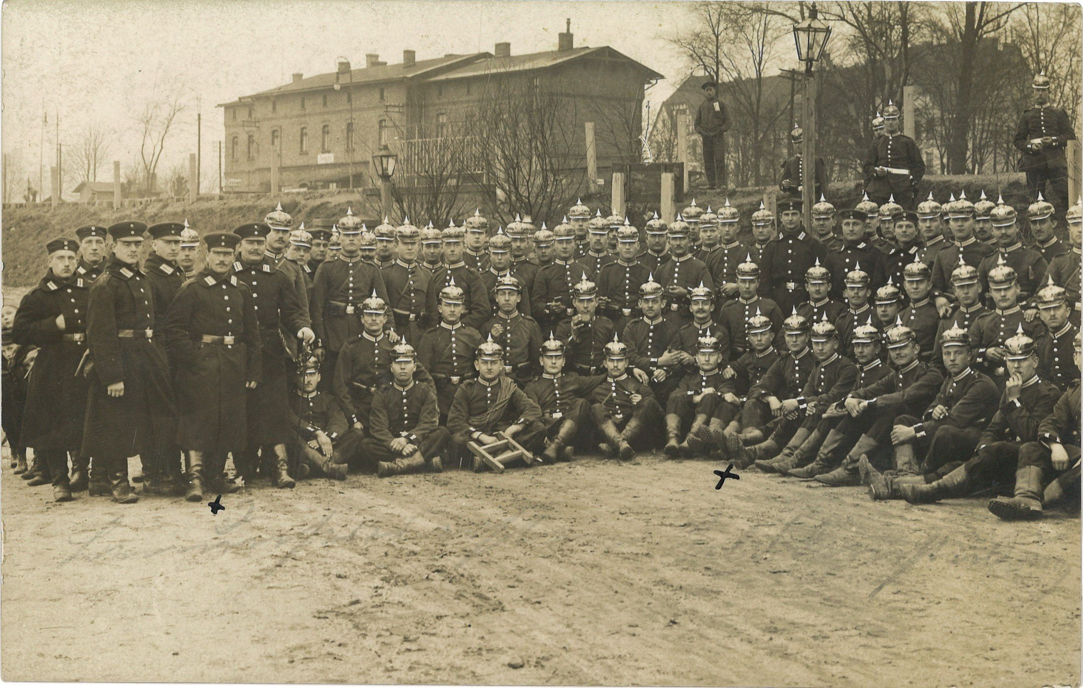 Zossen (Kr. Teltow): Soldaten des Eisenbahnregiments Nr. 1 am Bahnhof 1911 (Landesgeschichtliche Vereinigung für die Mark Brandenburg e.V., Archiv CC BY)