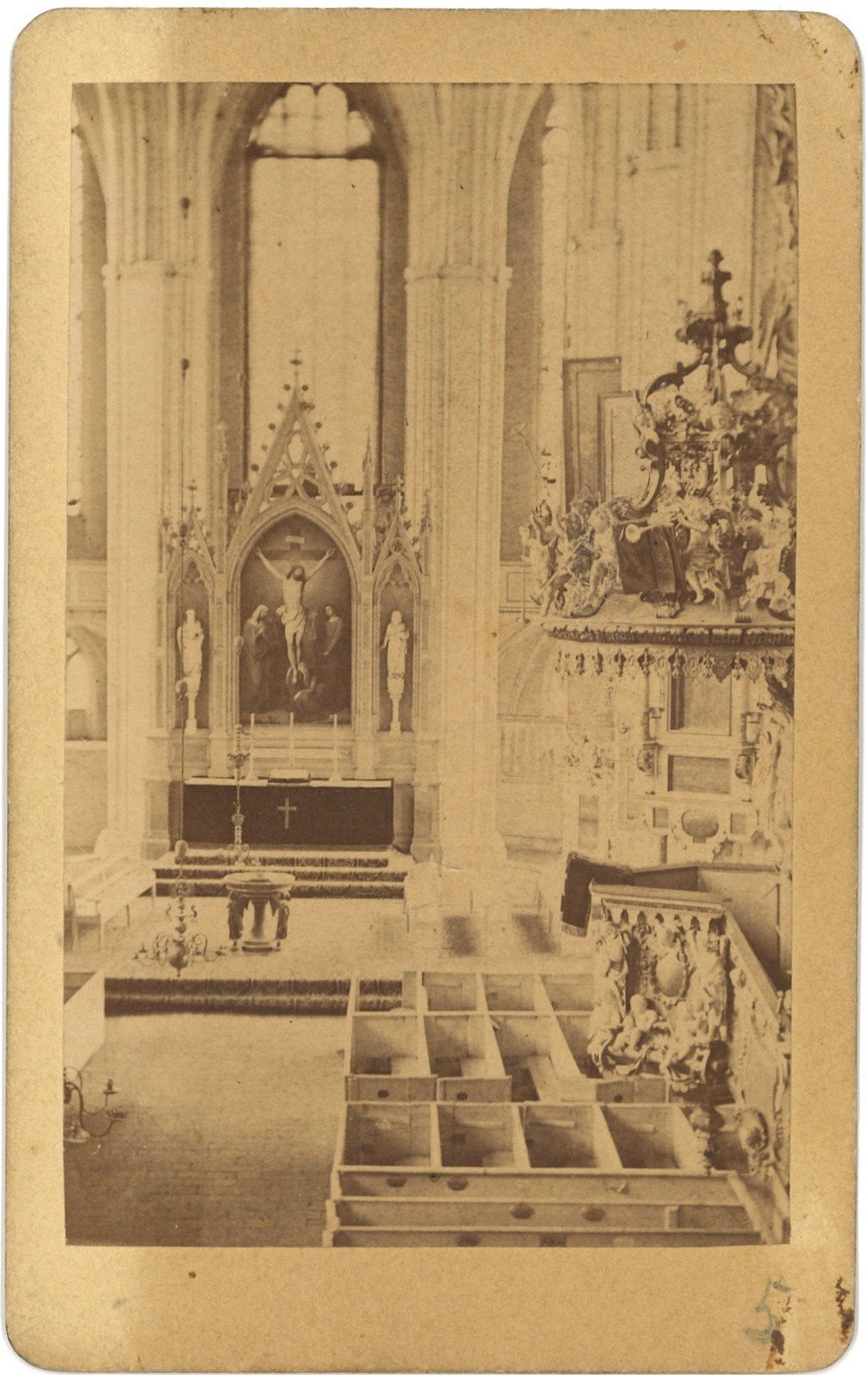 Königsberg/Neumark / Chojna: Marienkirche, Inneres, Blick zum Altar (Landesgeschichtliche Vereinigung für die Mark Brandenburg e.V., Archiv CC BY)