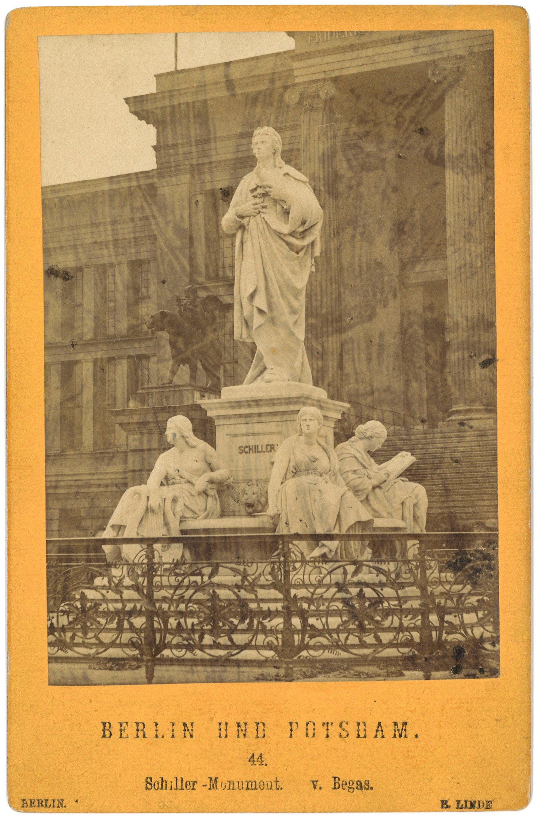 Berlin-Mitte: Schiller-Denkmal auf dem Gendarmenmarkt (Landesgeschichtliche Vereinigung für die Mark Brandenburg e.V., Archiv CC BY)