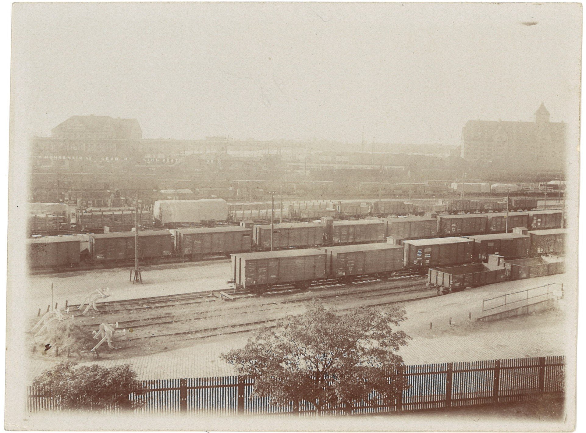 Berlin-Tiergarten: Güterbahnhof Moabit von Südwesten (Landesgeschichtliche Vereinigung für die Mark Brandenburg e.V., Archiv CC BY)