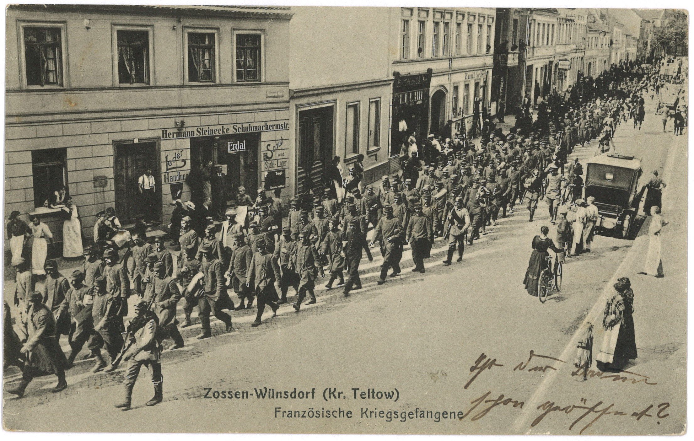 Zossen: Durchmarsch französischer Kriegsgefangenen (1914–1918) (Landesgeschichtliche Vereinigung für die Mark Brandenburg e.V., Archiv CC BY)