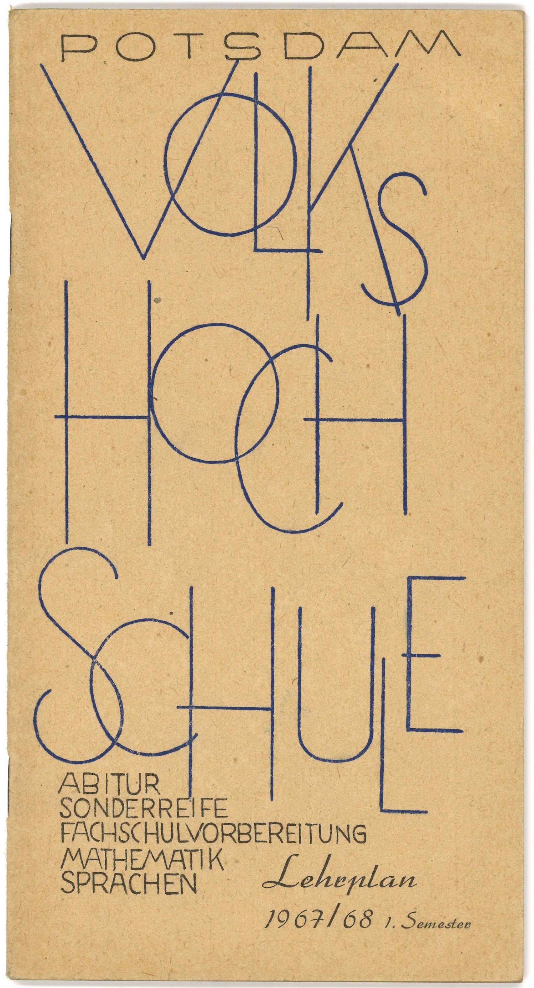 Lehrplan der Volkshochschule Potsdam 1967/68 (Landesgeschichtliche Vereinigung für die Mark Brandenburg e.V., Archiv CC BY)