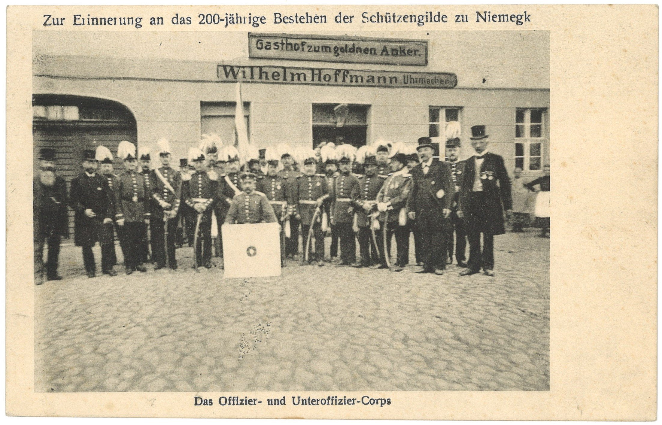 Niemegk: 200-Jahrfeier der Schützengilde 1910, Offizier- und Unteroffizier-Corps (Landesgeschichtliche Vereinigung für die Mark Brandenburg e.V., Archiv CC BY)