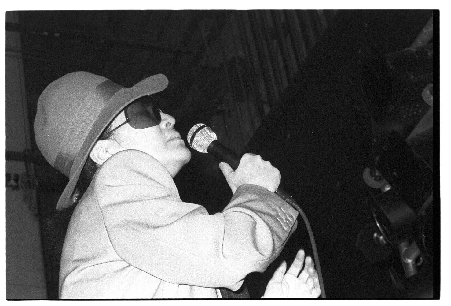 Yoko Ono 3.3.1986 I N5 (Rita Maier / Schwules Museum Berlin RR-P)
