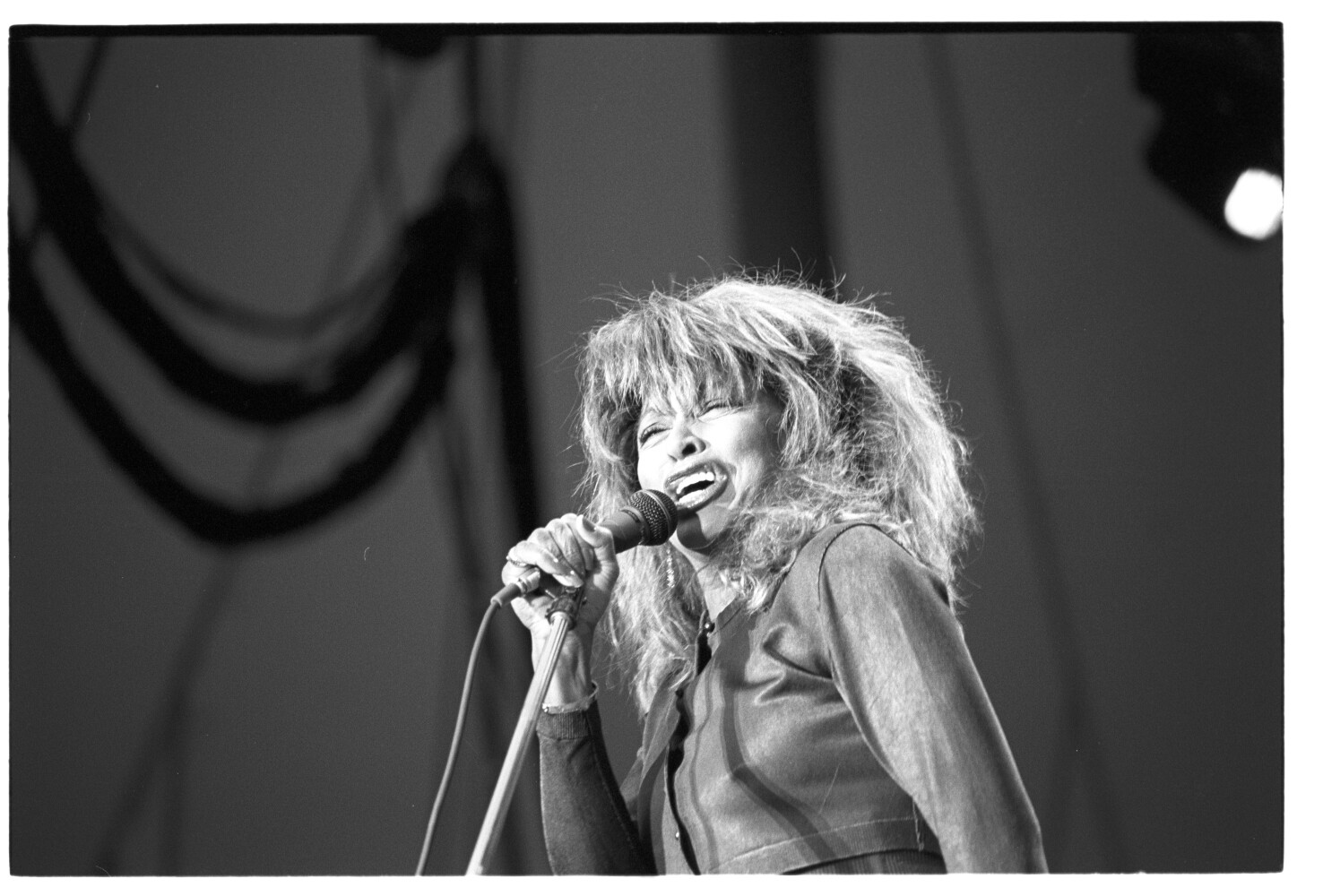Tina Turner 02.07.1987 I N 2 (Rita Maier / Schwules Museum Berlin RR-P)