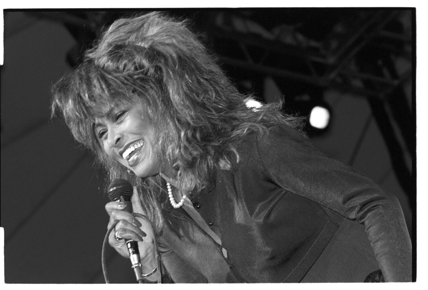 Tina Turner 02.07.1987 I N 5 (Rita Maier / Schwules Museum Berlin RR-P)