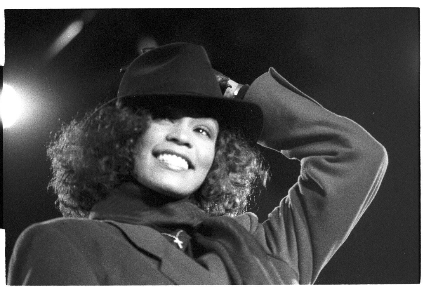 Whitney Houston 01.06.1988 I N 2 (Rita Maier / Schwules Museum Berlin RR-P)