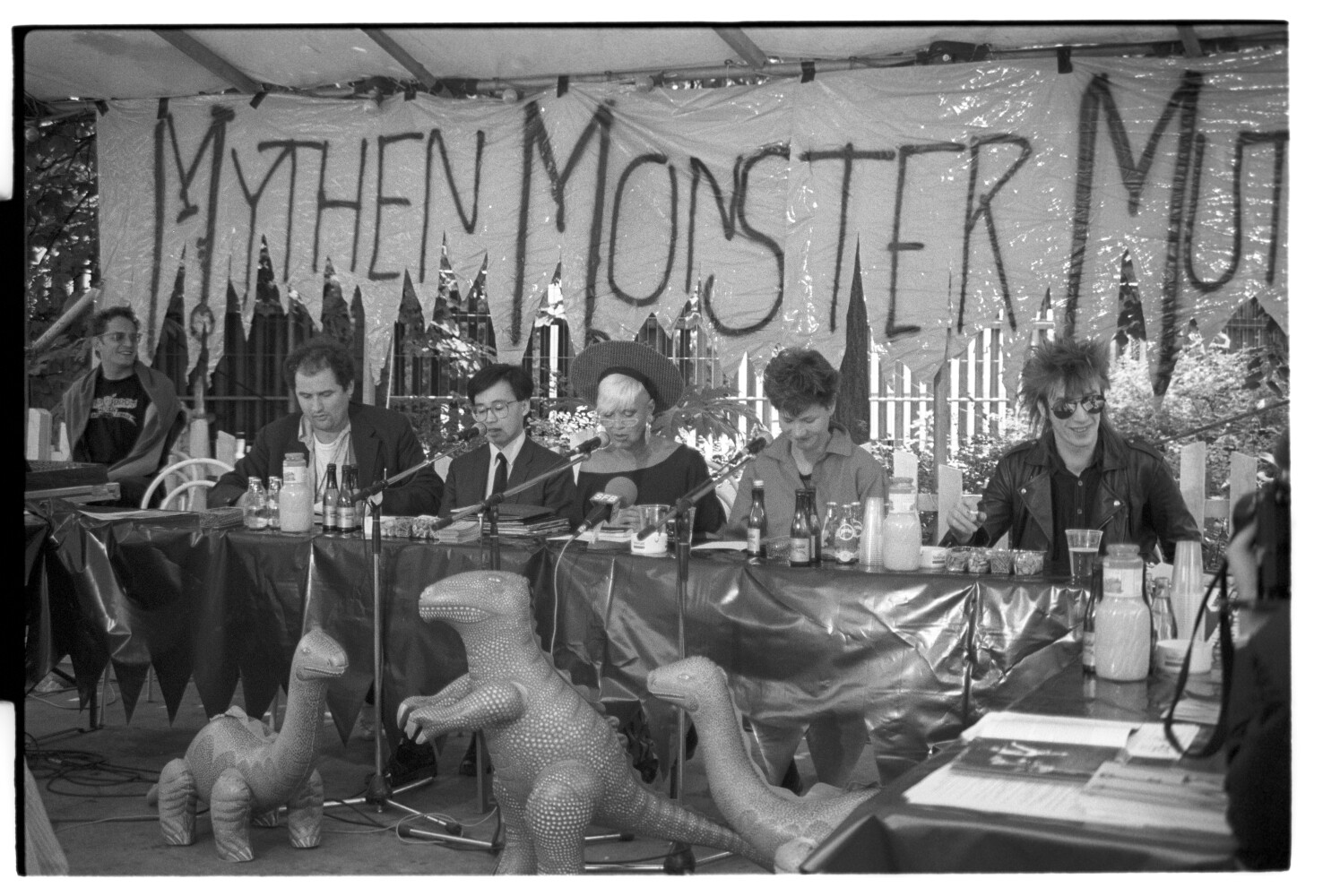 Mythen Monster Mutationen PK 22.6.87 I N16 (Rita Maier / Schwules Museum Berlin RR-P)