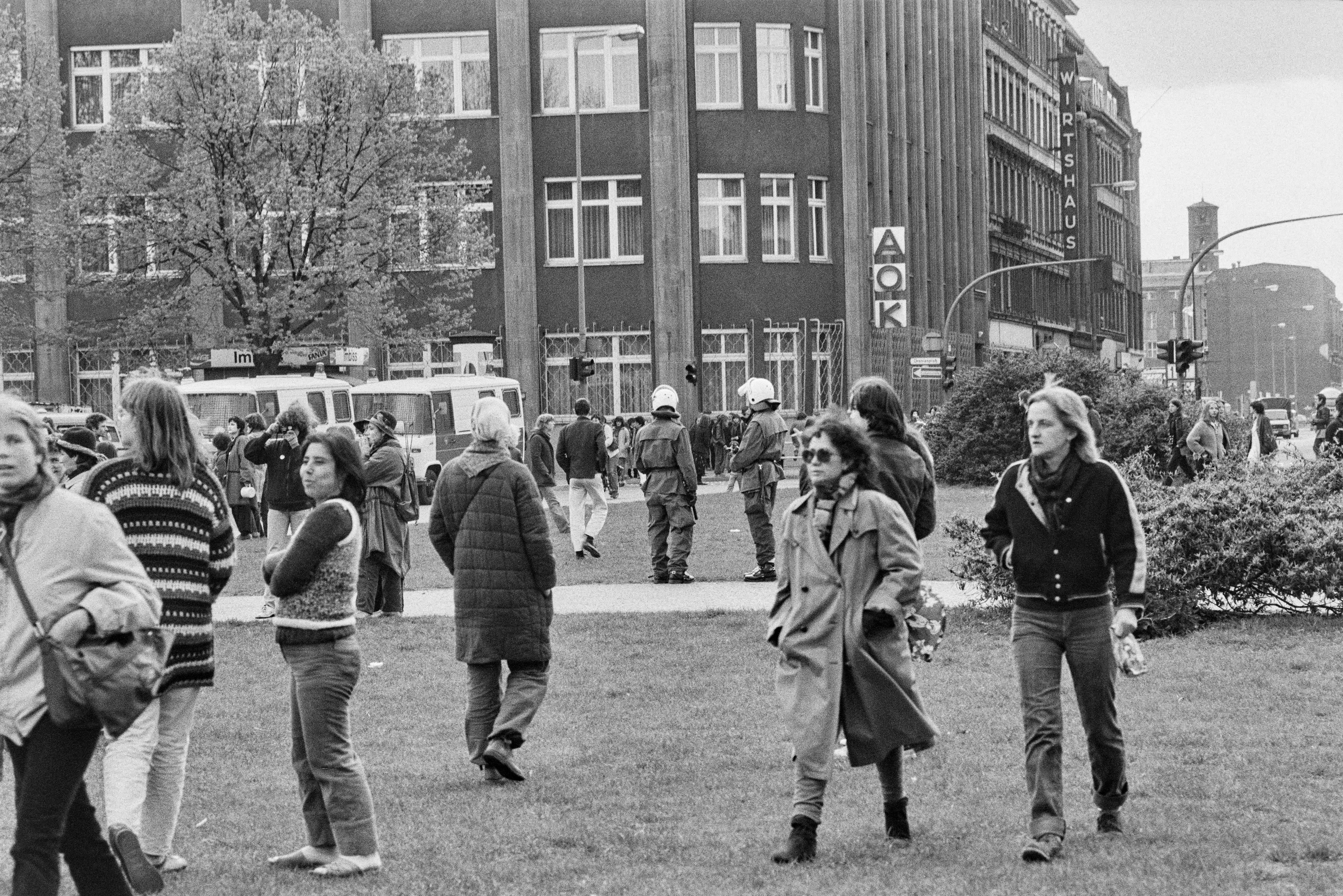 Walpurgisnacht Demonstration Kreuzberg 1982 K2 N7 (2023-09-18) (Schwules Museum RR-F)