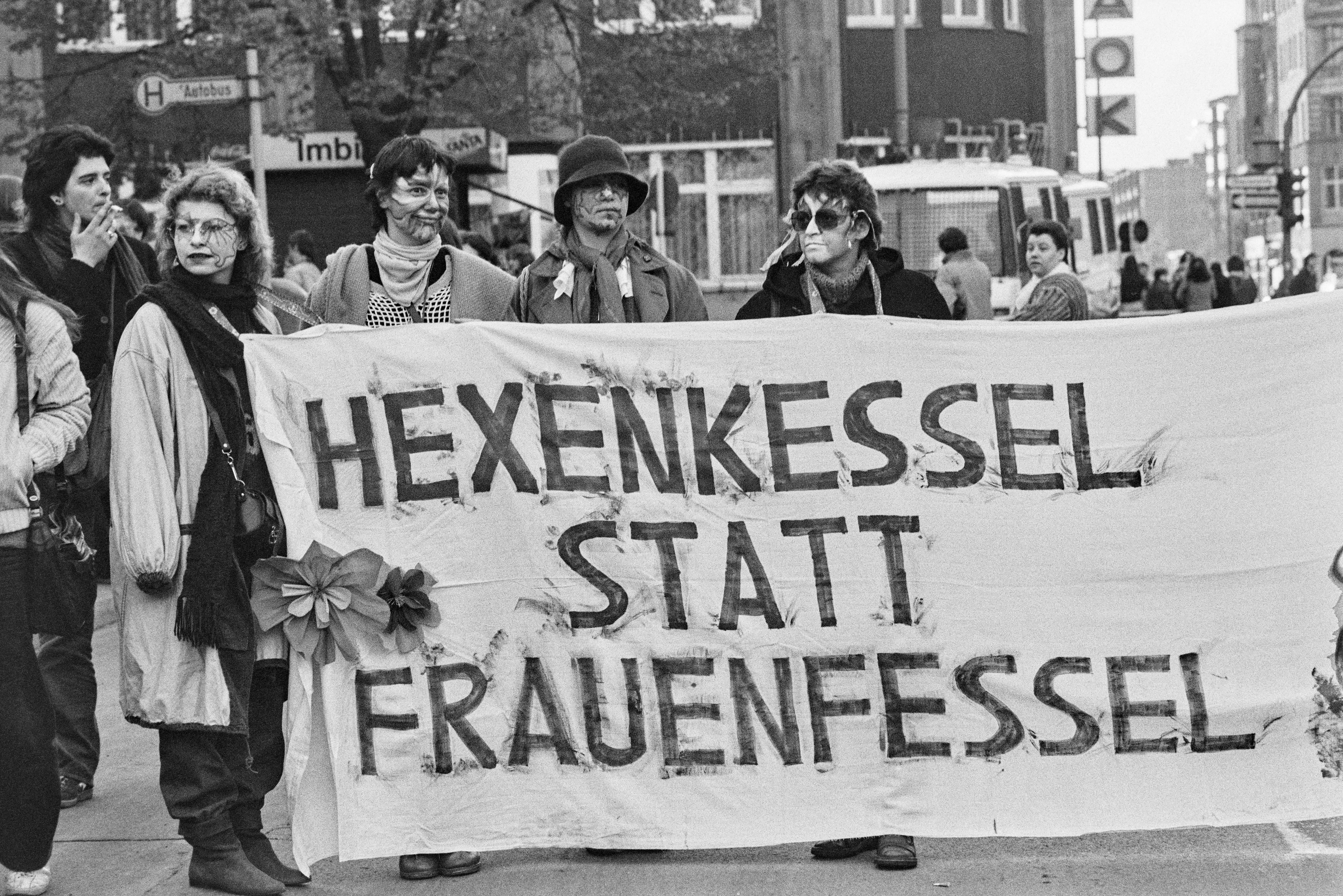 Walpurgisnacht Demonstration Kreuzberg 1982 K2 N15 (2023-09-18) (Schwules Museum CC BY)