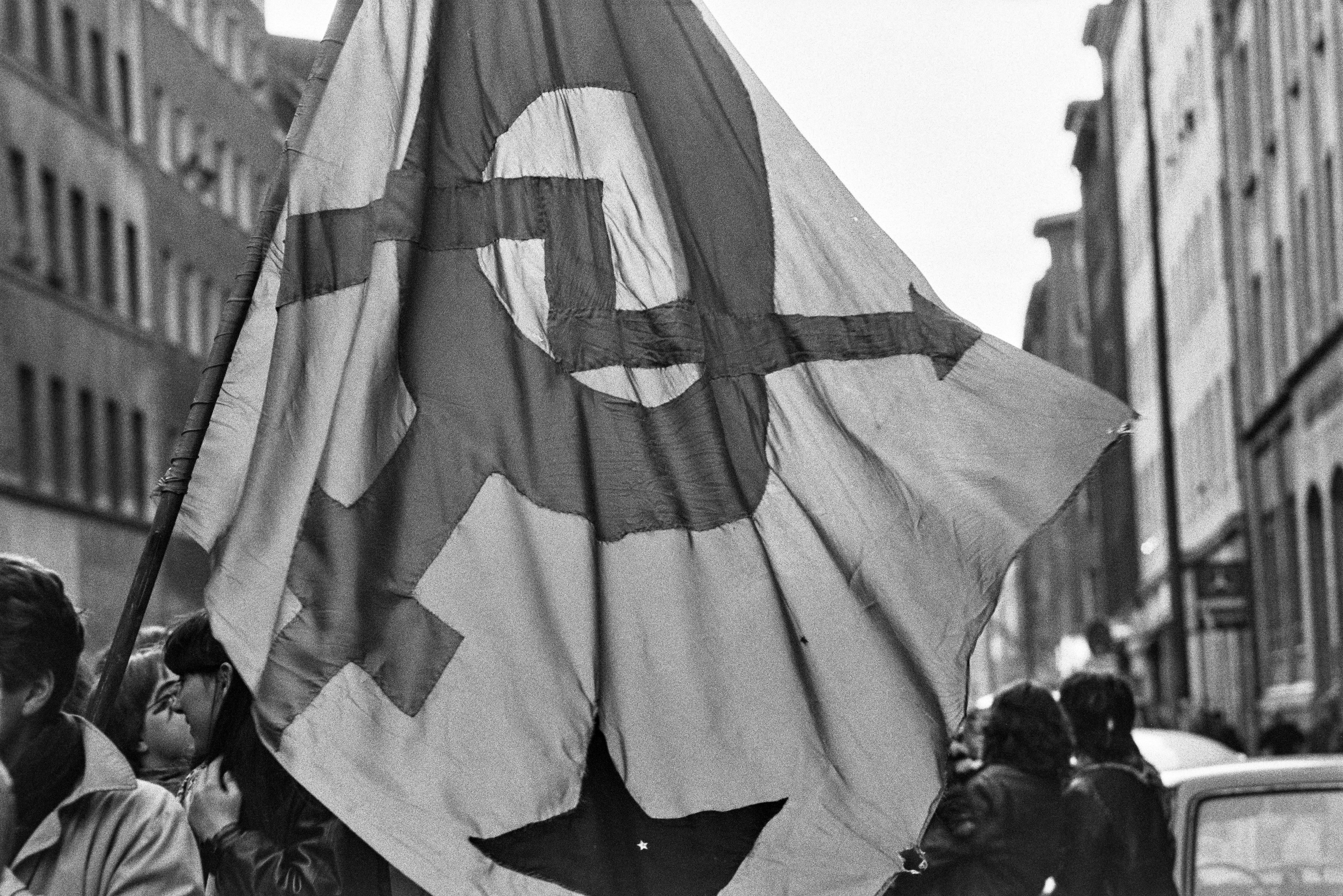 Walpurgisnacht Demonstration Kreuzberg 1982 K2 N26 (2023-09-18) (Schwules Museum CC BY)