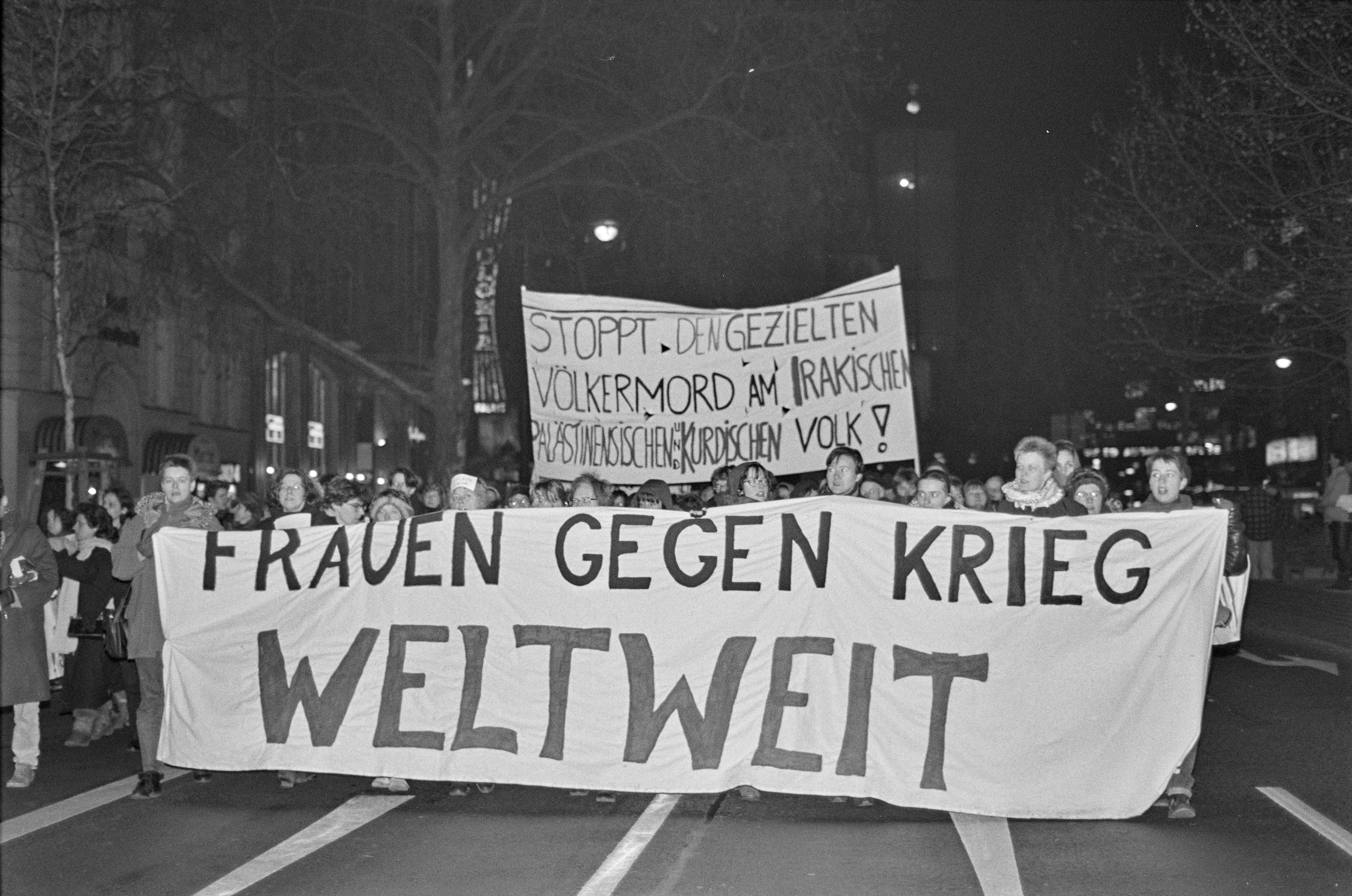Frauendemonstration gegen Golfkrieg 1991 K1 N19 (2023-09-18) (Schwules Museum RR-F)