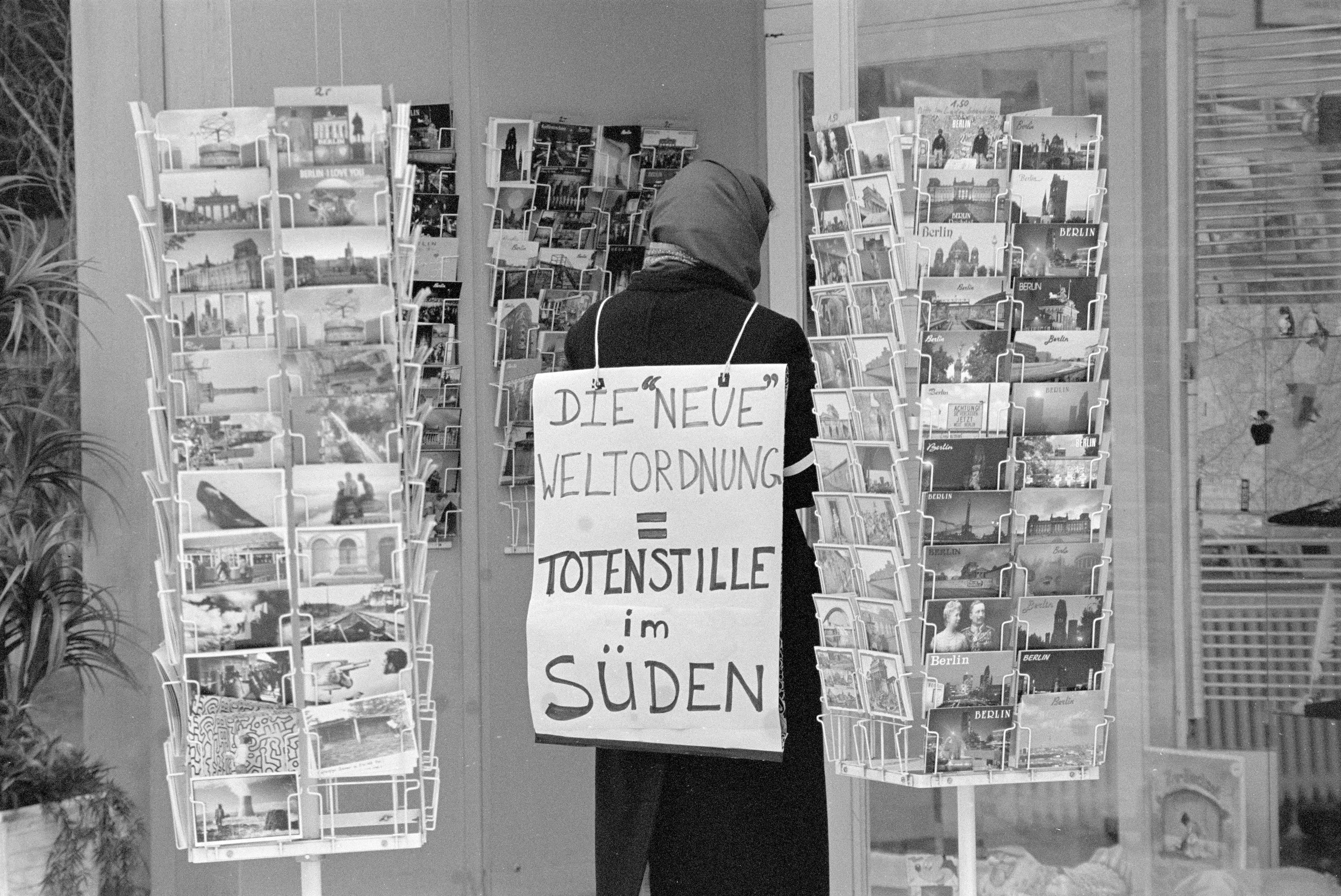 Frauendemonstration gegen Golfkrieg 1991 K2 N3 (2023-09-18) (Schwules Museum RR-F)