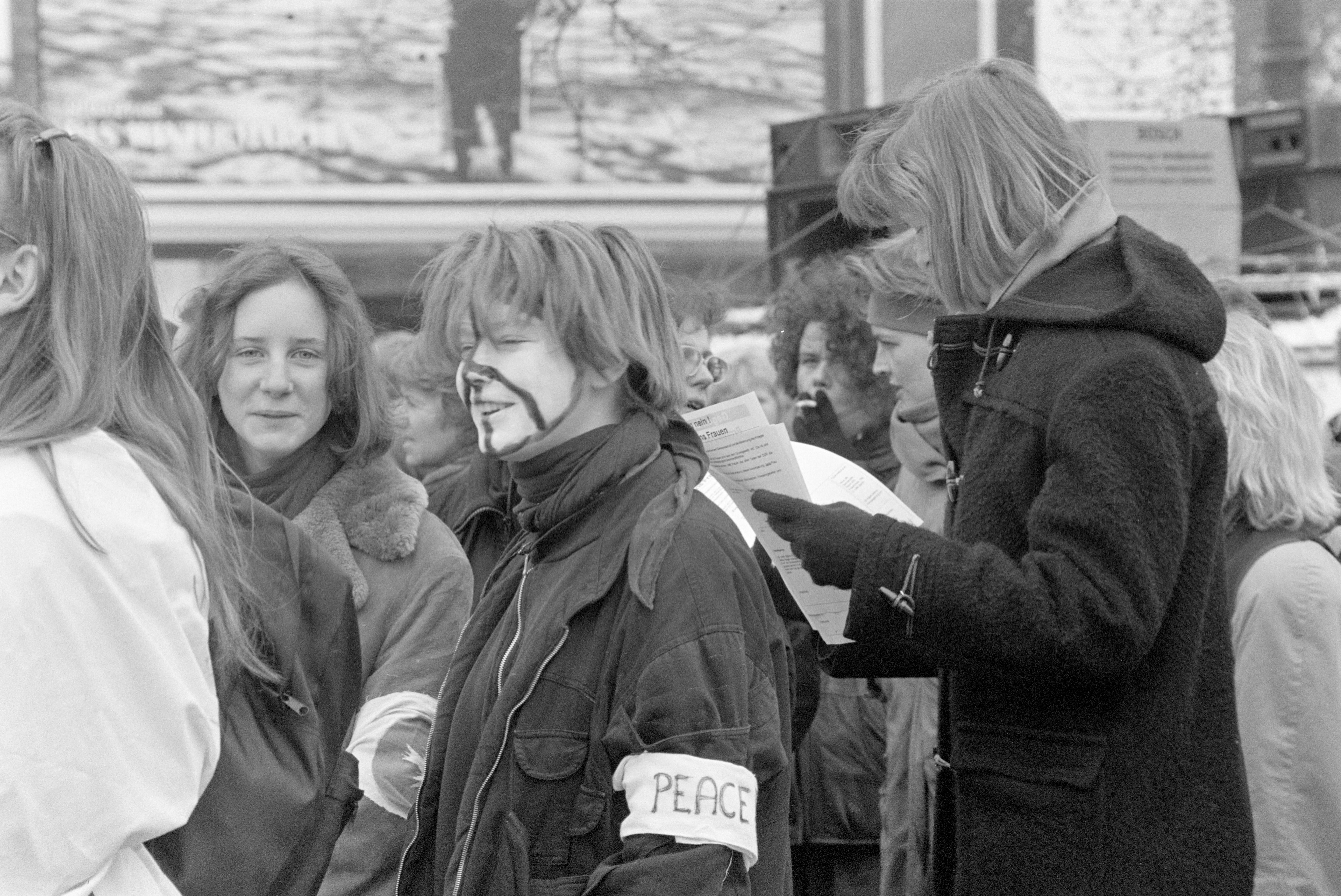 Frauendemonstration gegen Golfkrieg 1991 K2 N26 (2023-09-18) (Schwules Museum RR-F)