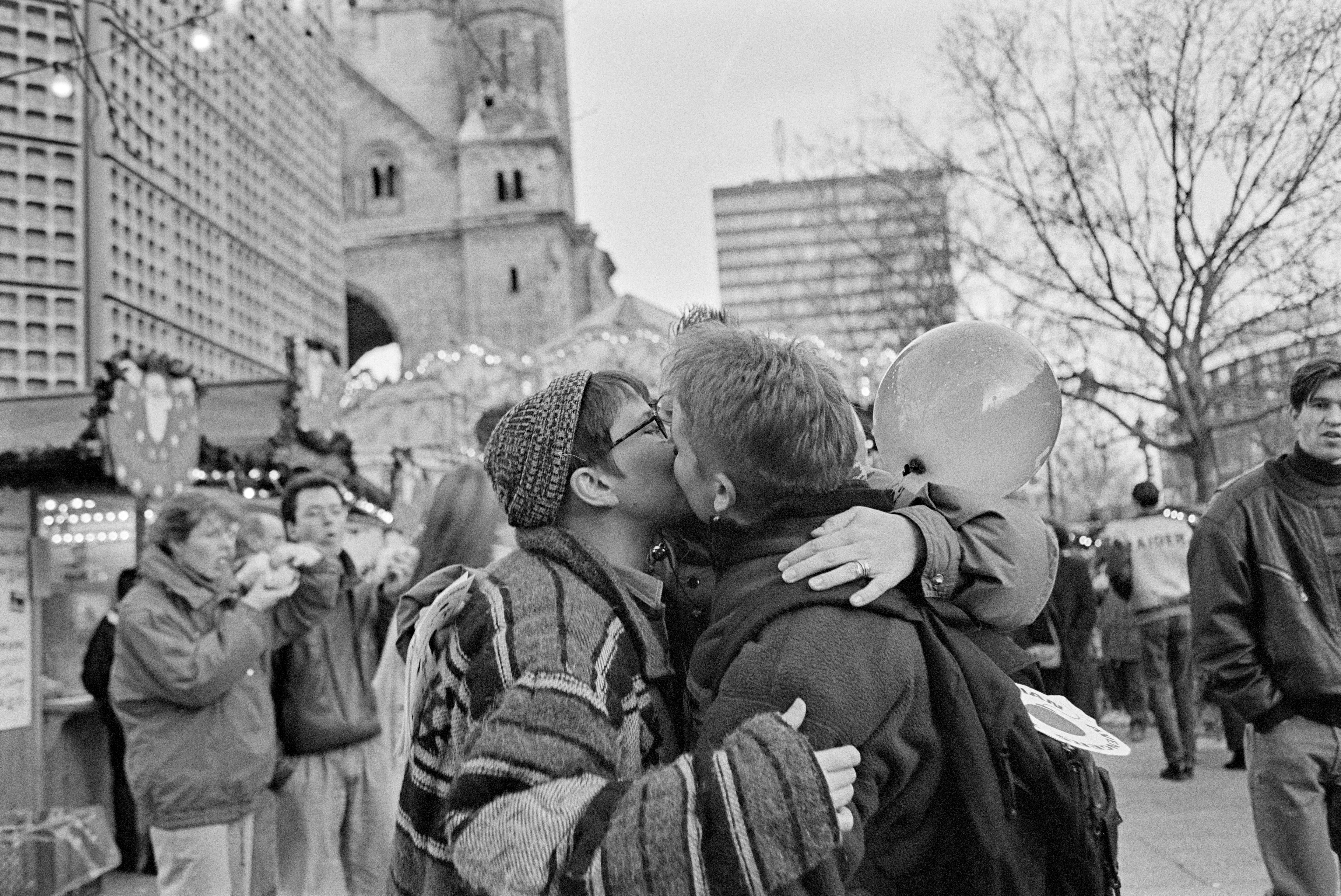 Lesben-Kiss-in, Aktion der Lesbian Avengers 1994 K1 N4 (2023-09-18) (Schwules Museum RR-F)