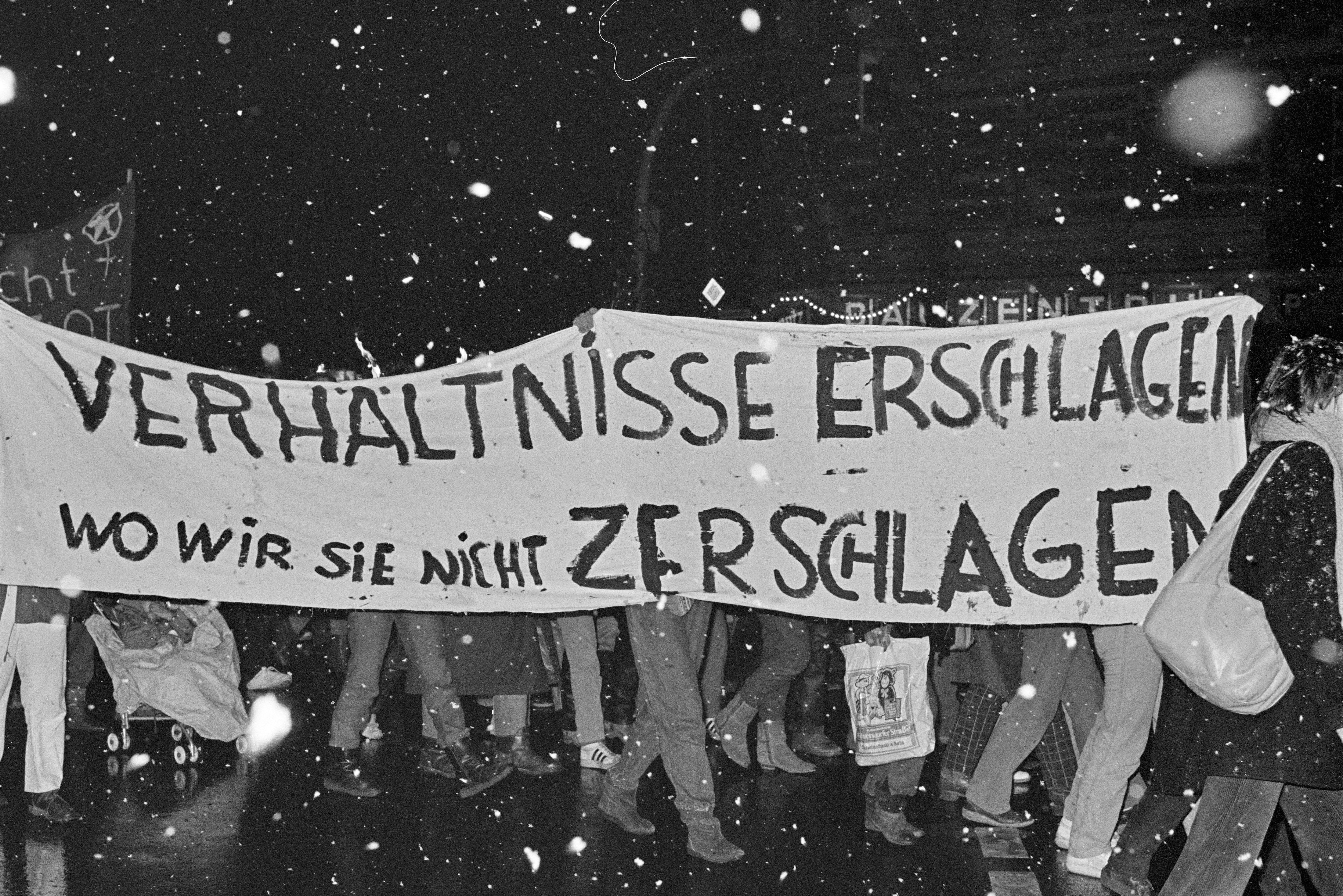 Demonstration anlässlich der Ermordung von Susanne Matthes 1983 K1 N12 (2023-09-18) (Schwules Museum RR-F)
