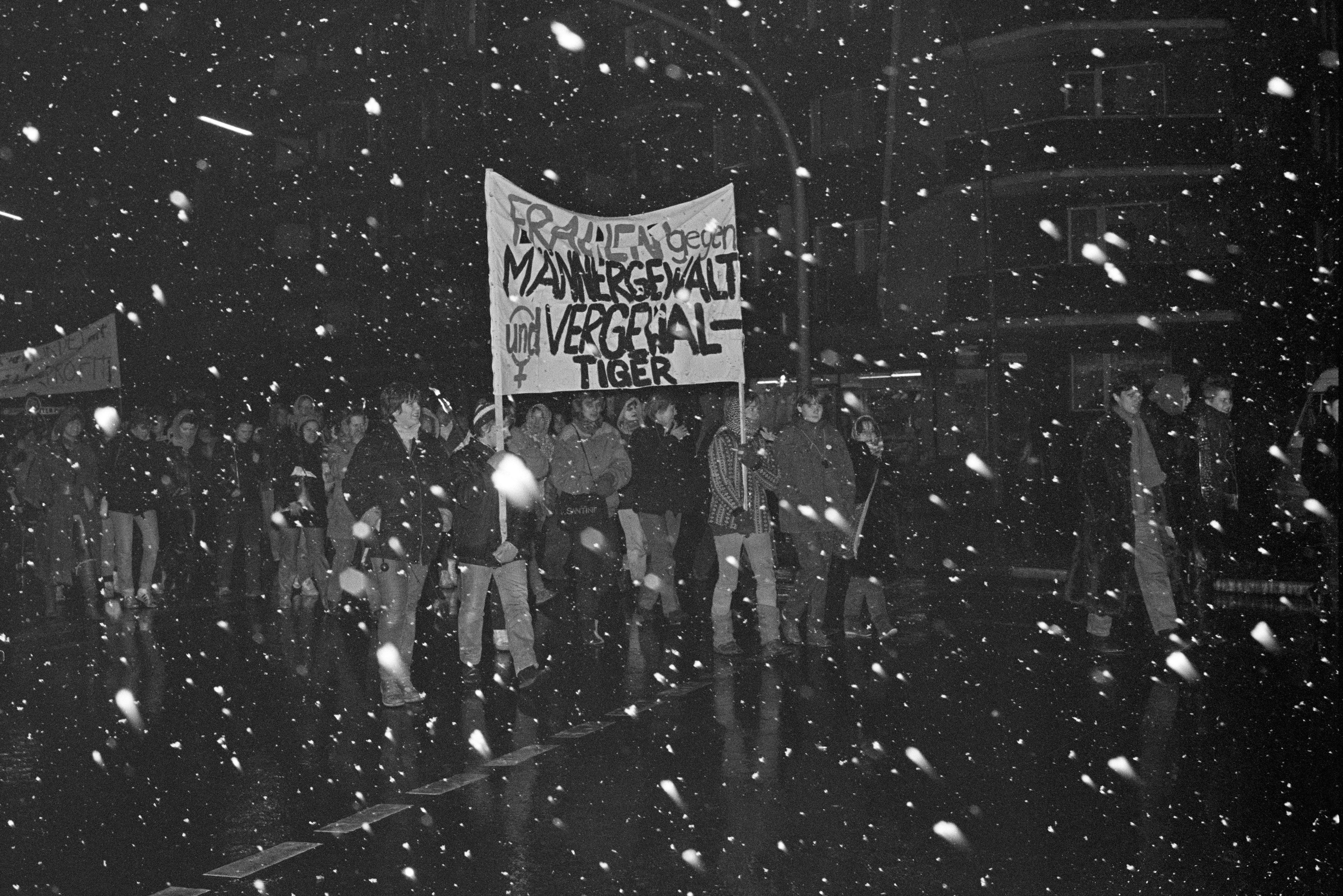 Demonstration anlässlich der Ermordung von Susanne Matthes 1983 K1 N16 (2023-09-18) (Schwules Museum RR-F)