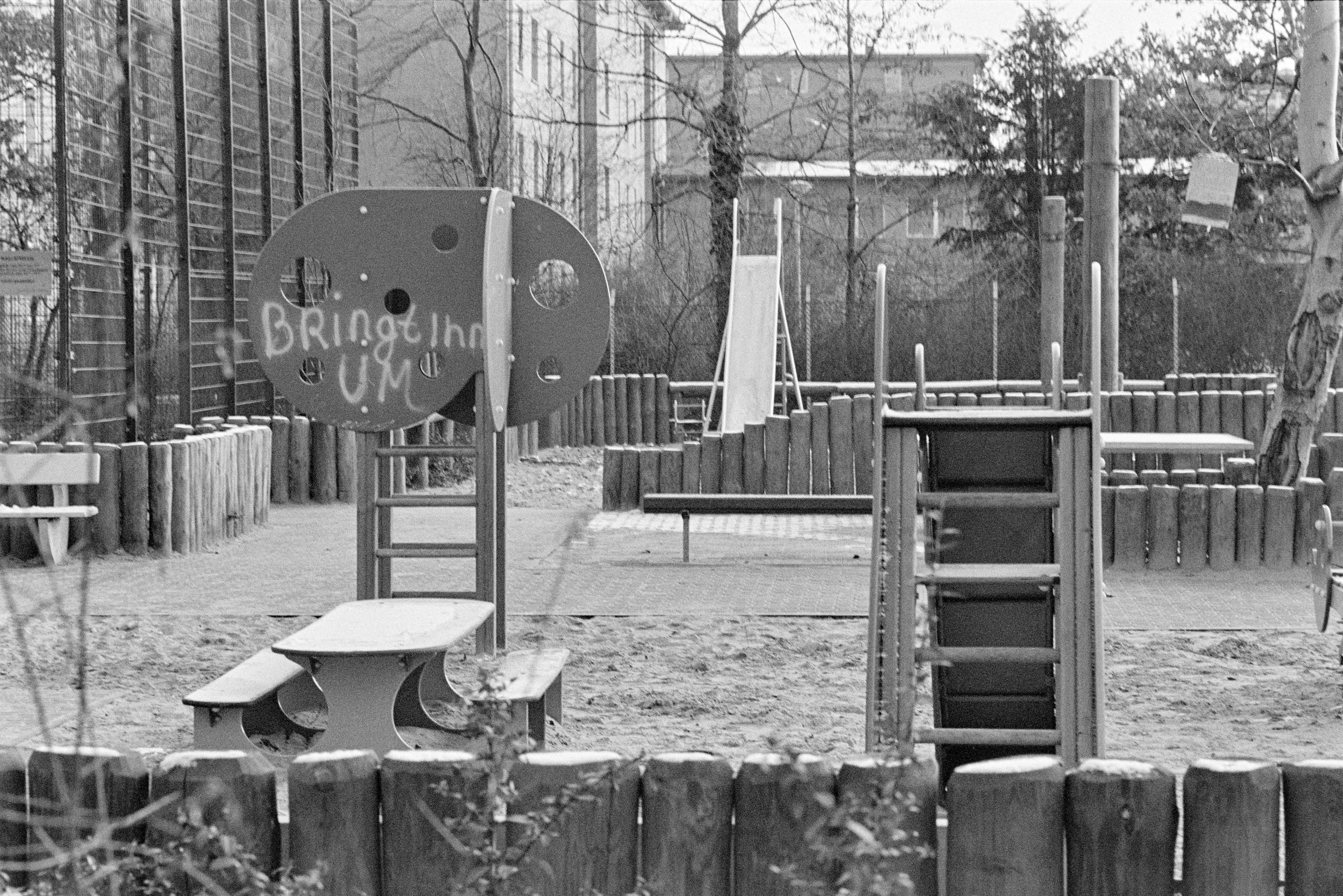 Silbersteinstraße Graffitis 1983 K1 N8 (2023-09-18) (Schwules Museum RR-F)