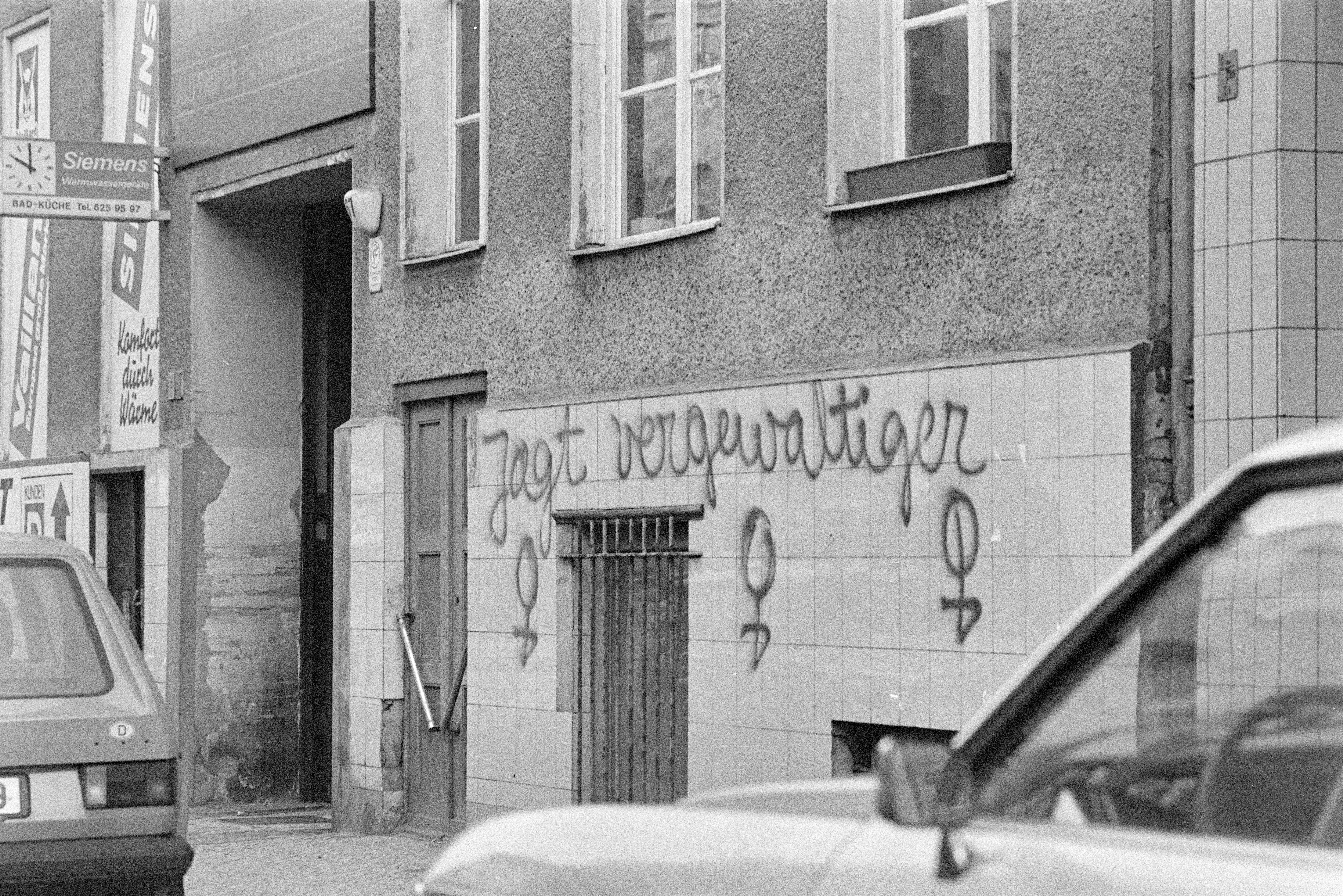 Silbersteinstraße Graffitis 1983 K1 N15 (2023-09-18) (Schwules Museum RR-F)