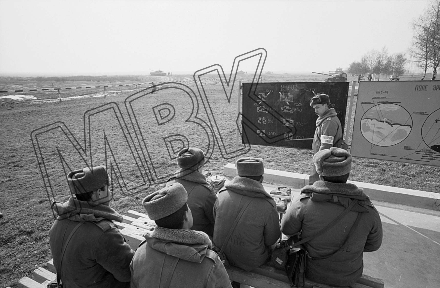 Fotografie: Schulung der Gefechtsbereitschaft in der Panzergarnison Altengrabow, 28. April 1992 (Museum Berlin-Karlshorst RR-P)