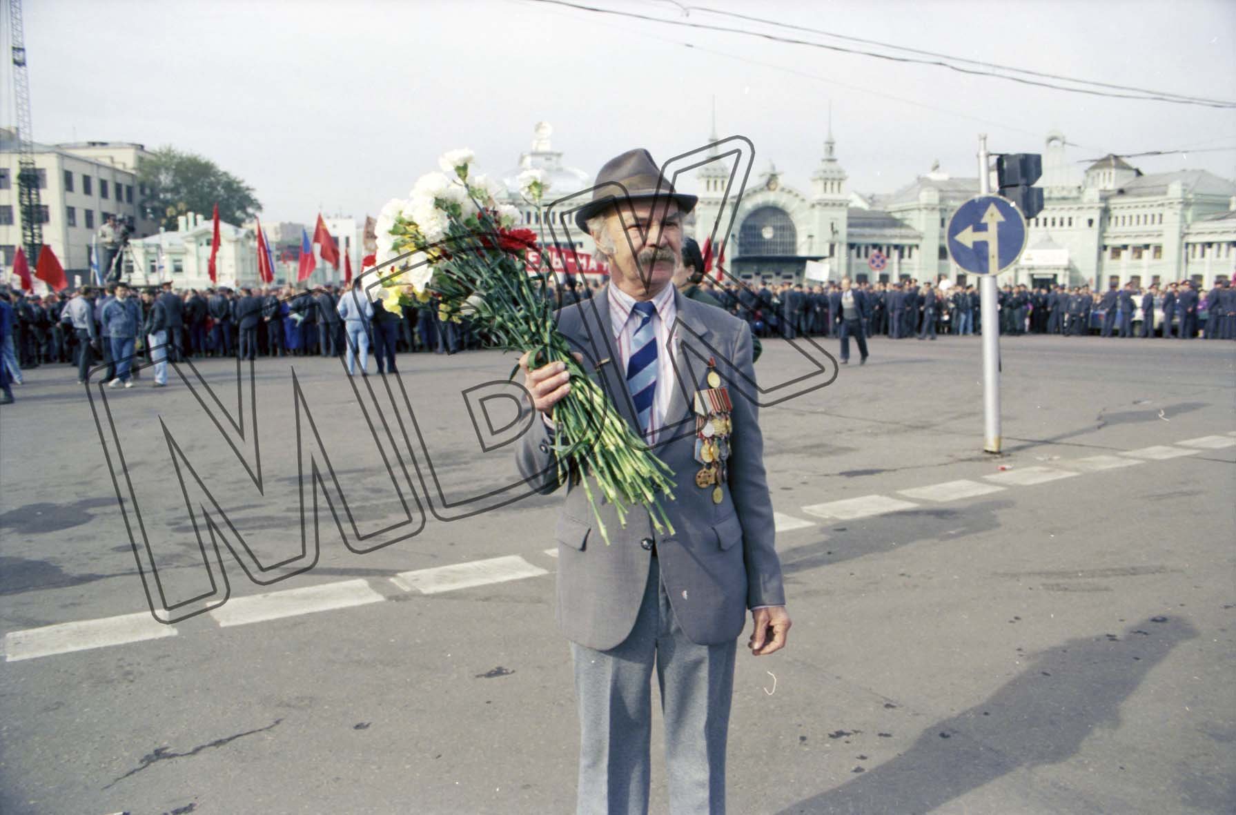 Fotografie: Begrüßung der Berlin-Brigade durch den russischen Ministerpräsidenten, Moskau, 3. September 1994 (Museum Berlin-Karlshorst RR-P)