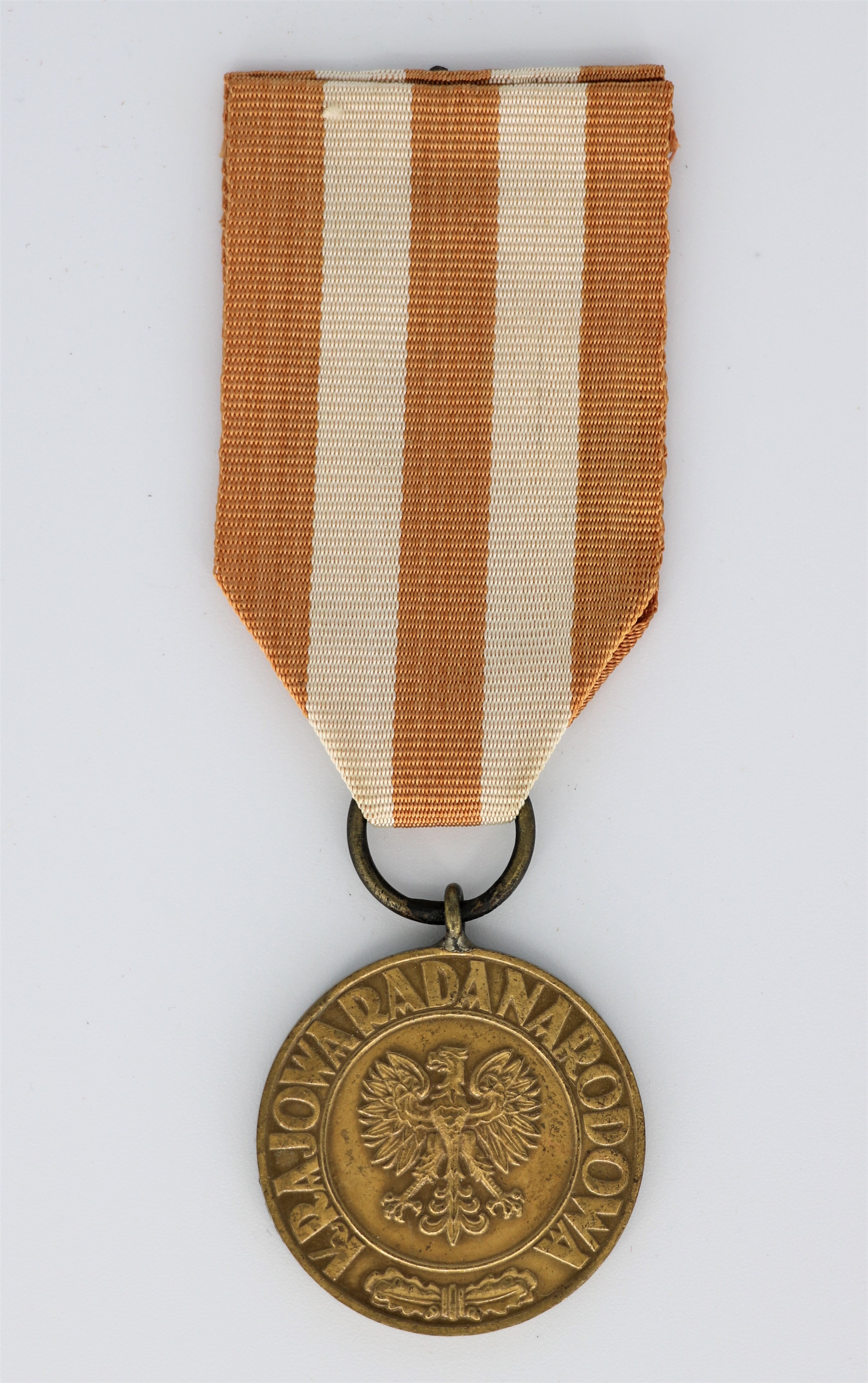 Medaille: Krajowa rada narodowa, polnisch (Museum Berlin-Karlshorst CC BY-NC-SA)