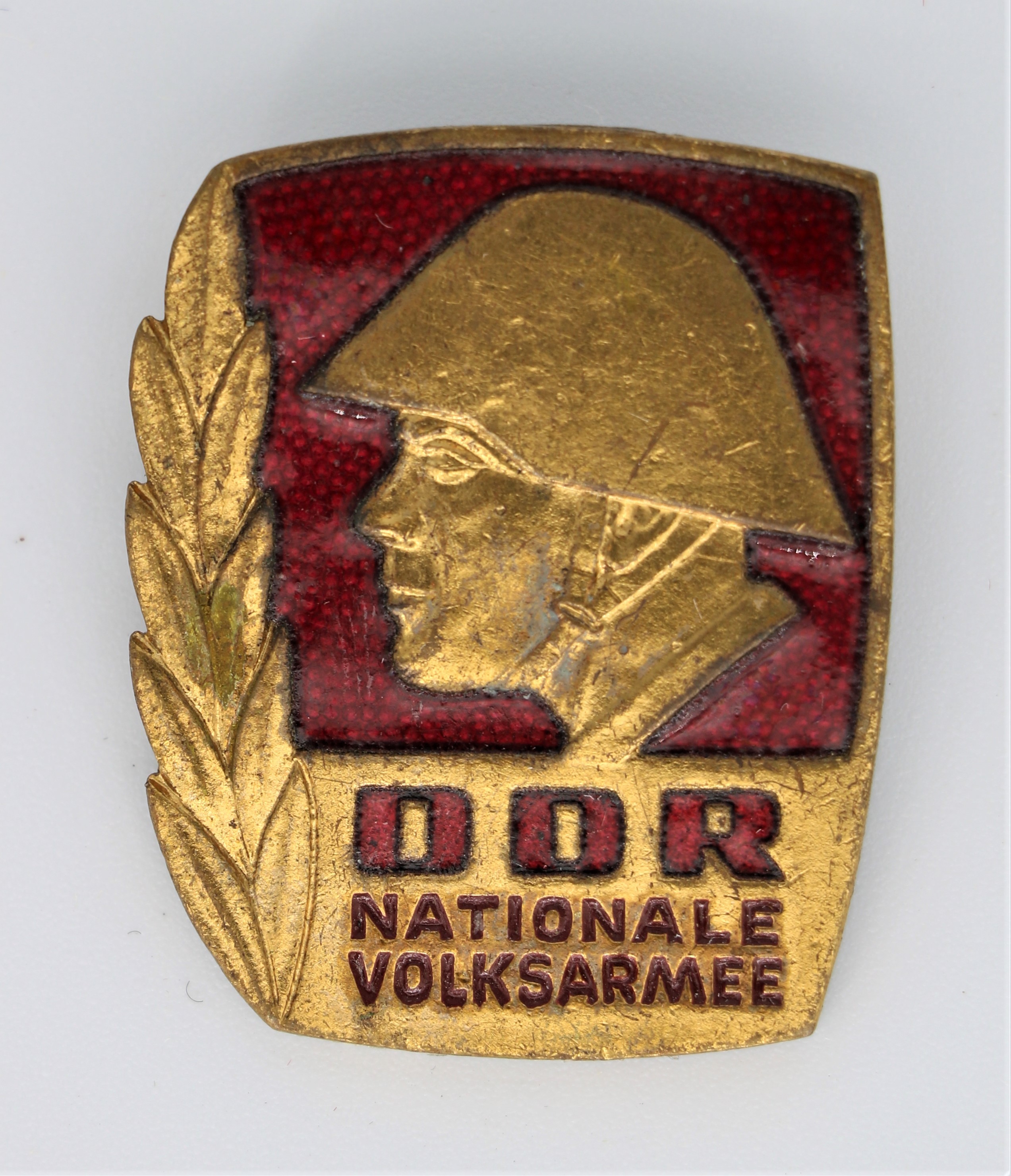 Bestenabzeichen der NVA (Museum Berlin-Karlshorst CC BY-NC-SA)