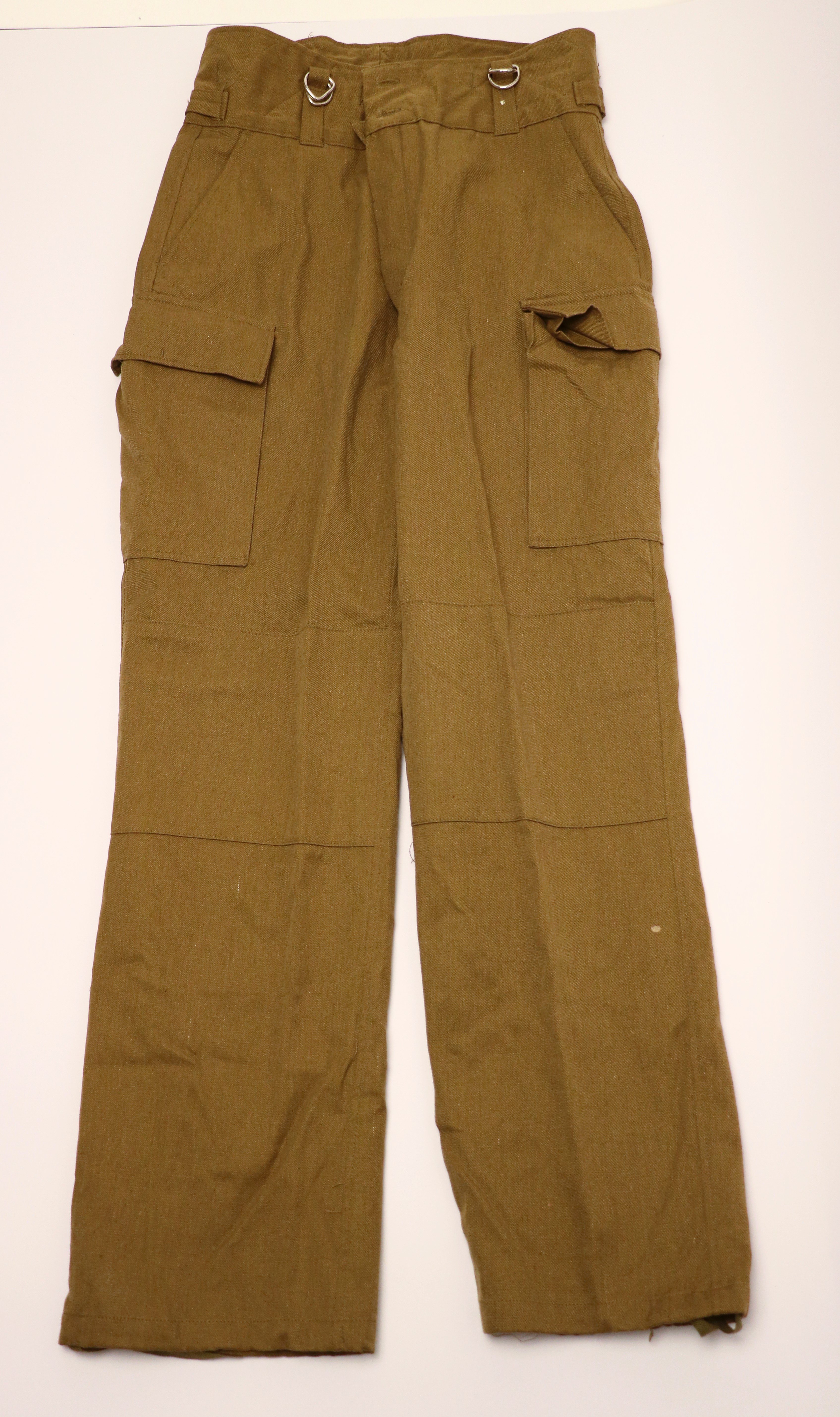 Hose aus der Winter-Felddienstuniform der Sowjetarmee, 1990 (Museum Berlin-Karlshorst CC BY-NC-SA)