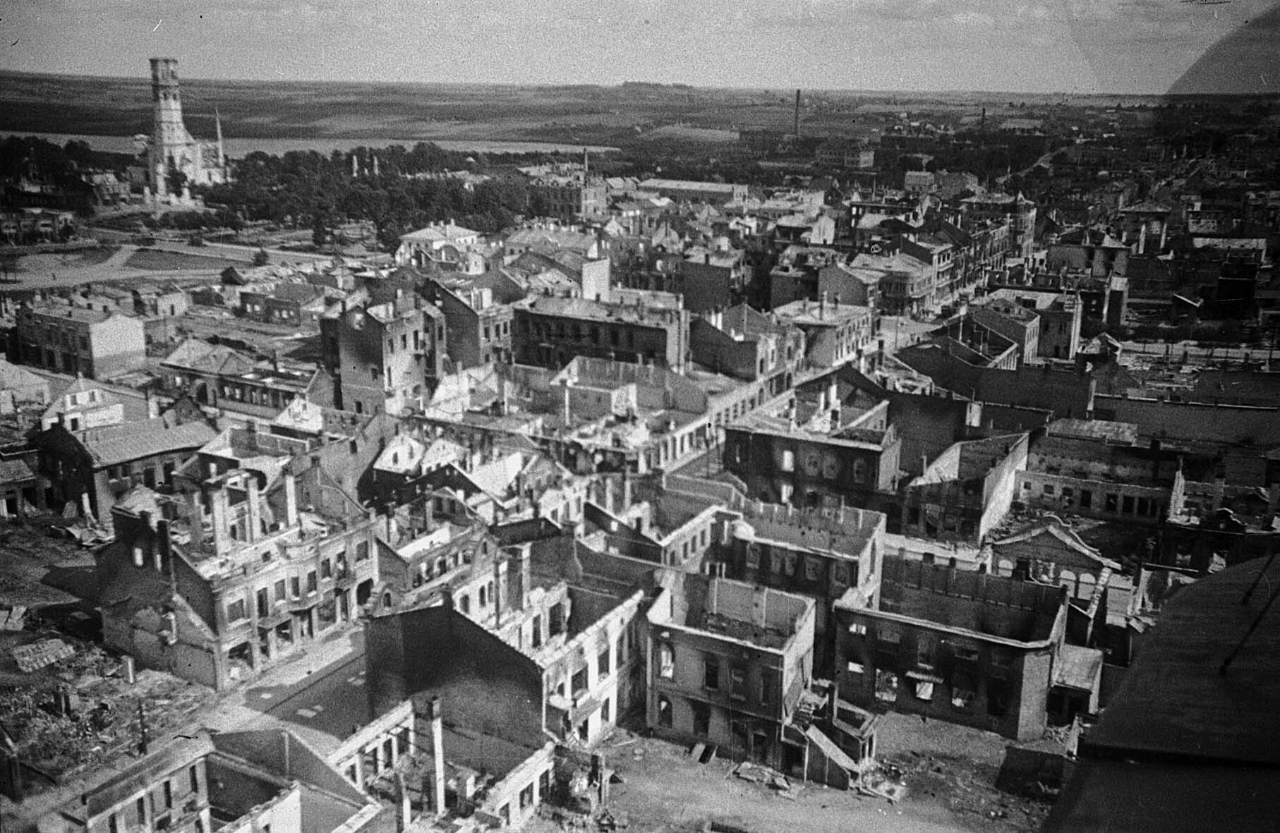 Fotografie: Luftaufnahme der litauischen Stadt Siauliai, 13. August 1944 (Museum Berlin-Karlshorst RR-P)