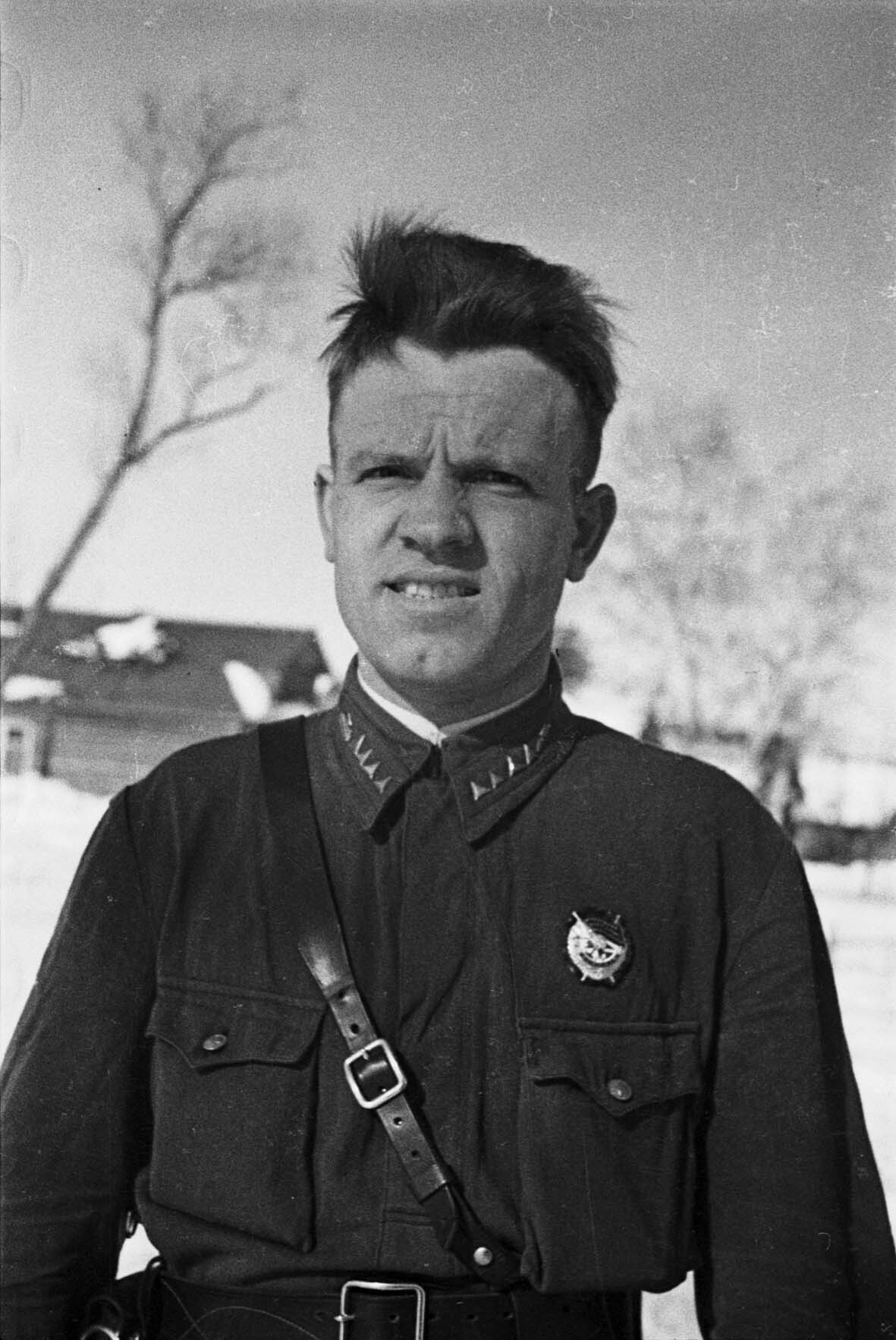 Fotografie: Panzerkommandant der 3. Panzerbrigade, Kalininer Front, 11. März 1942 (Museum Berlin-Karlshorst RR-P)