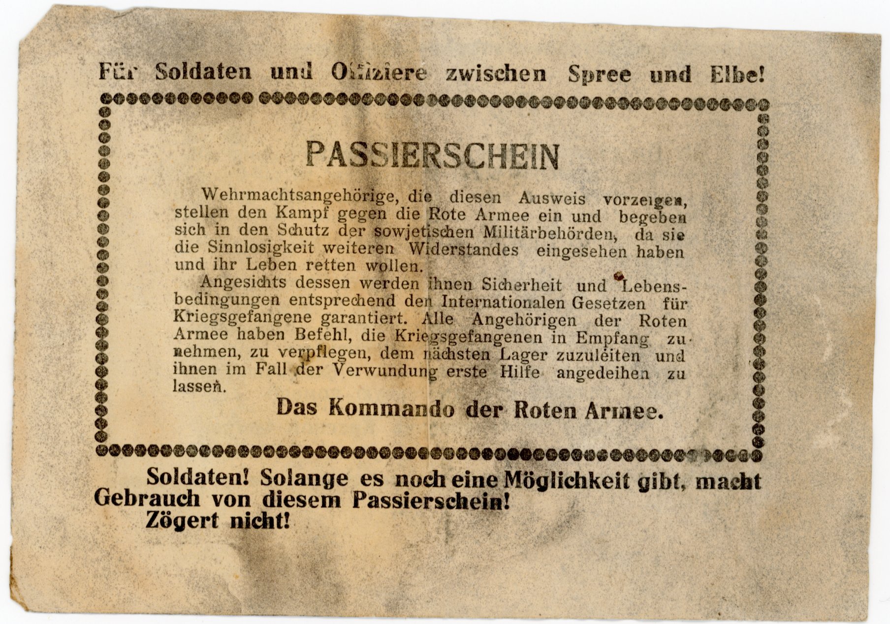 Passierschein für Soldaten zwischen Spree und Elbe (Museum Berlin-Karlshorst CC BY-NC-SA)