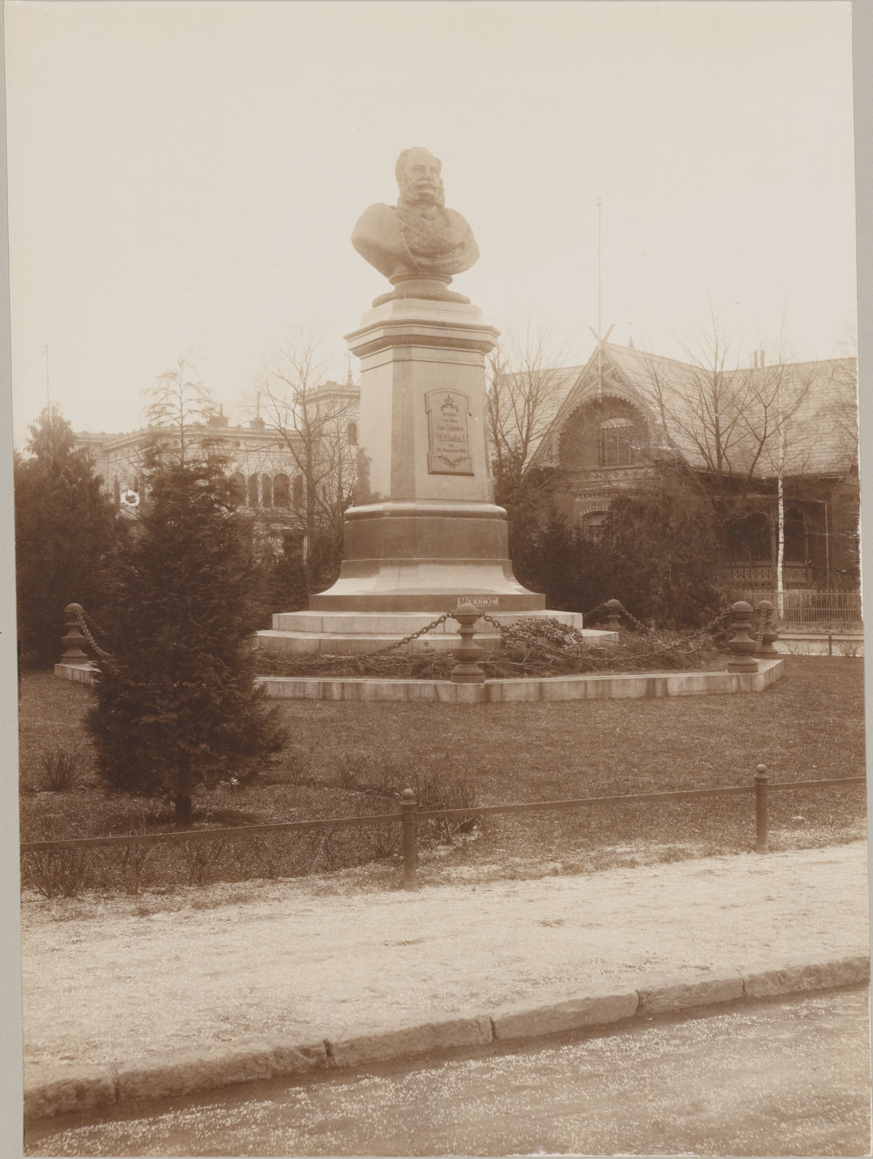 Denkmal Kaiser Wilhelms I. (Museum Charlottenburg-Wilmersdorf in der Villa Oppenheim Public Domain Mark)