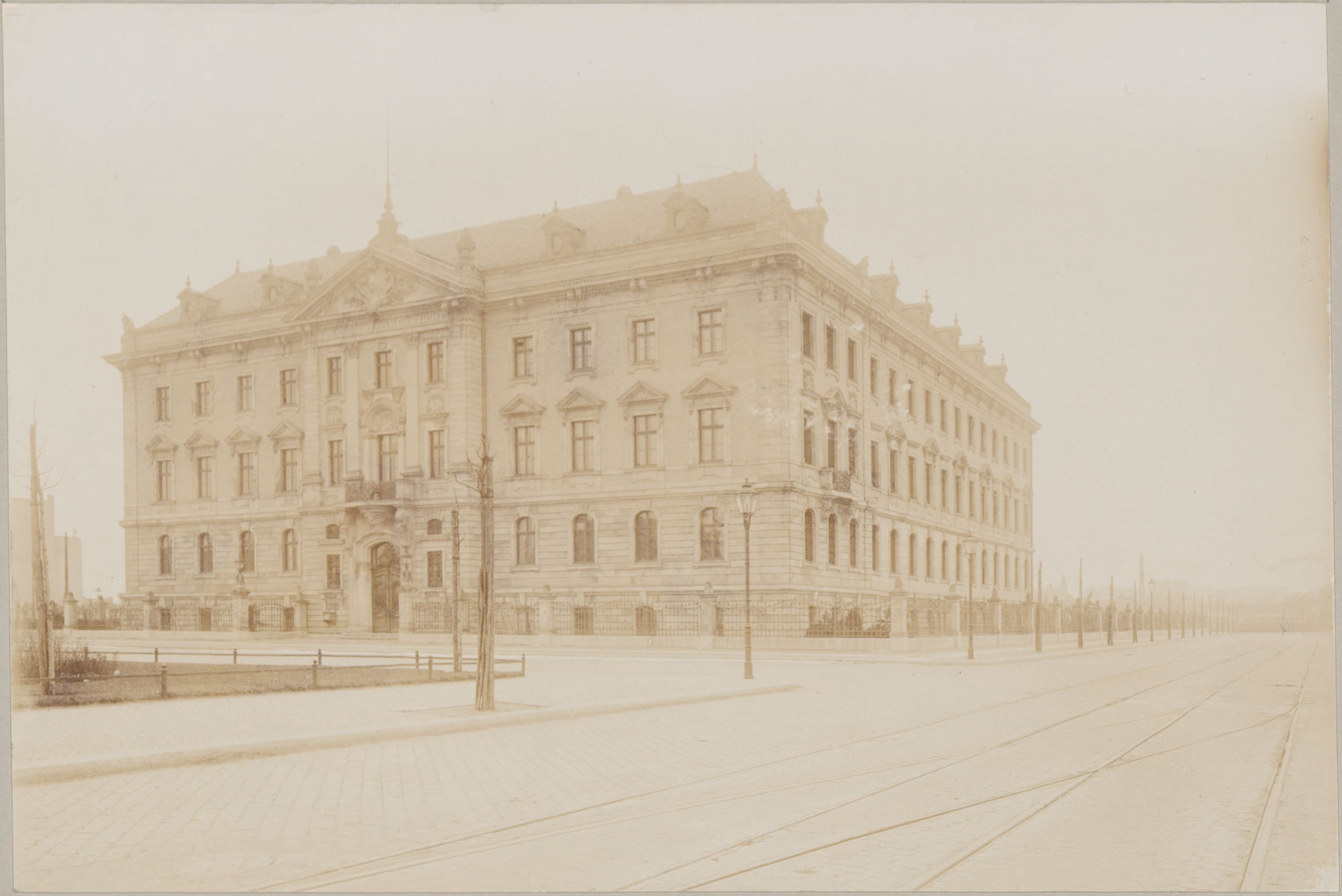 Amtsgericht Charlottenburg (Museum Charlottenburg-Wilmersdorf in der Villa Oppenheim Public Domain Mark)