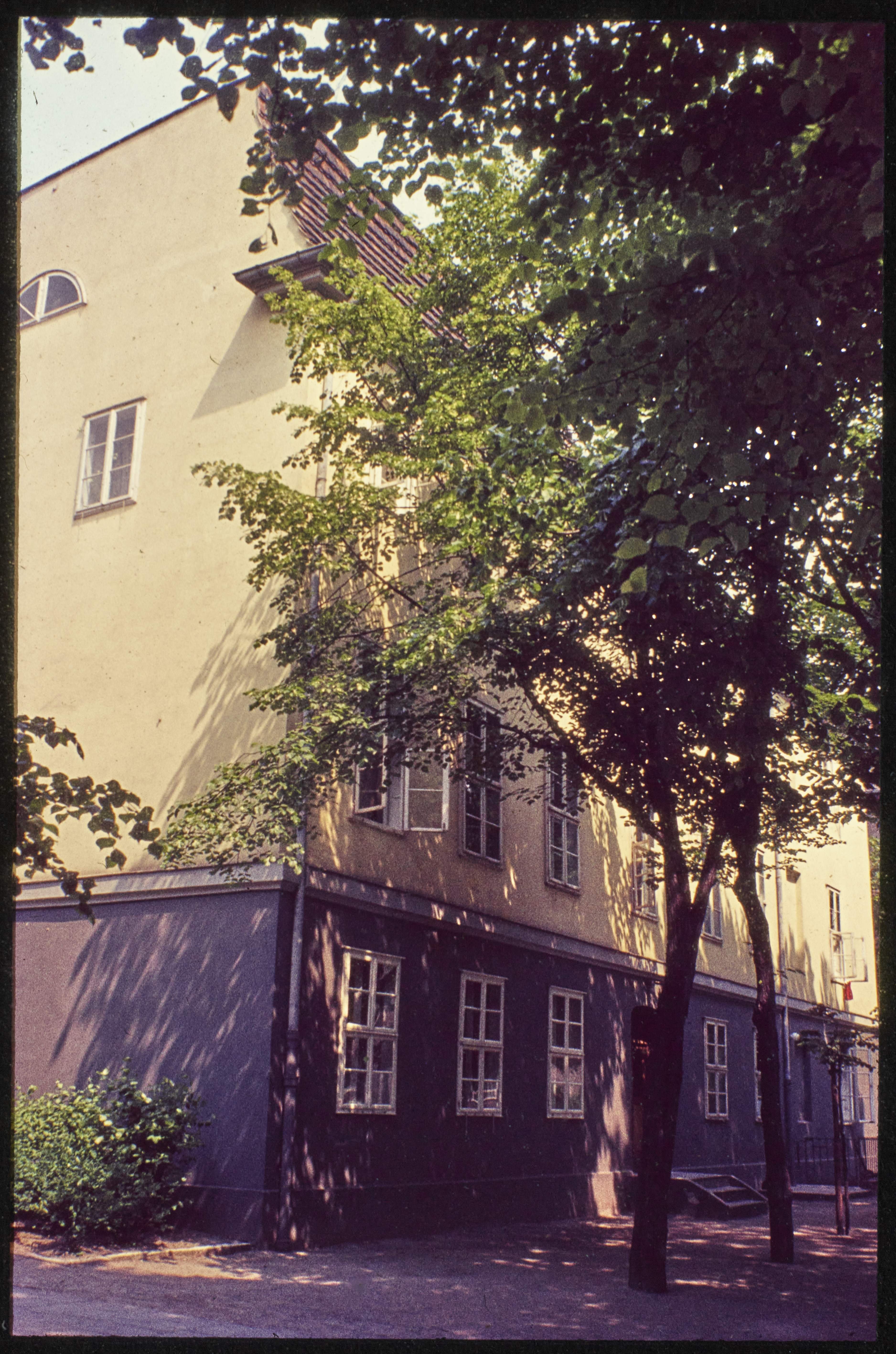 Hintereingang des Schoeler-Schlösschens (Museum Charlottenburg-Wilmersdorf in der Villa Oppenheim CC BY)