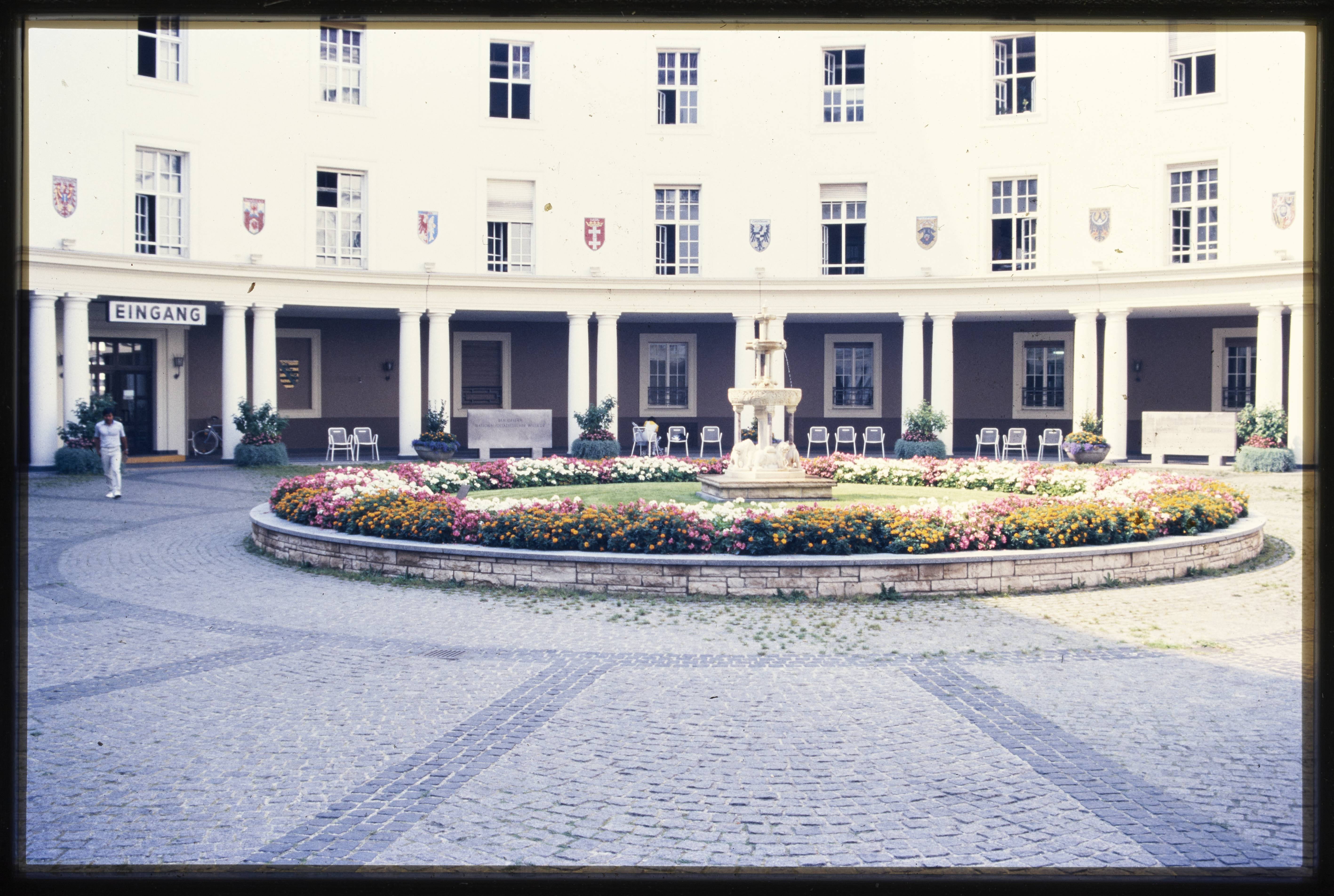 Blick in den Innenhof des ehemaligen Rathauses Wilmersdorf (Museum Charlottenburg-Wilmersdorf in der Villa Oppenheim CC BY)
