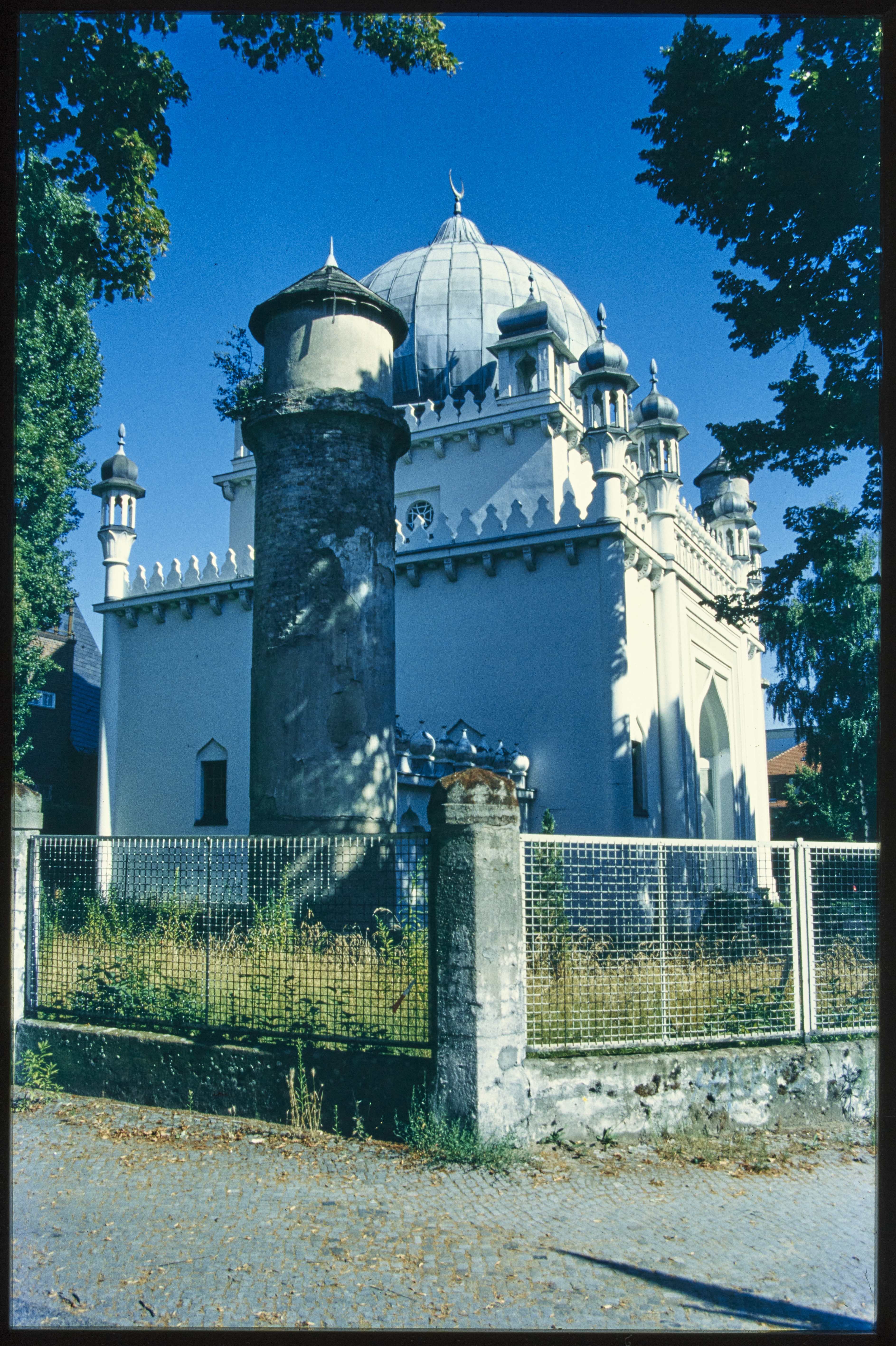 Eckansicht der Wilmersdorfer Moschee (Museum Charlottenburg-Wilmersdorf in der Villa Oppenheim CC BY)