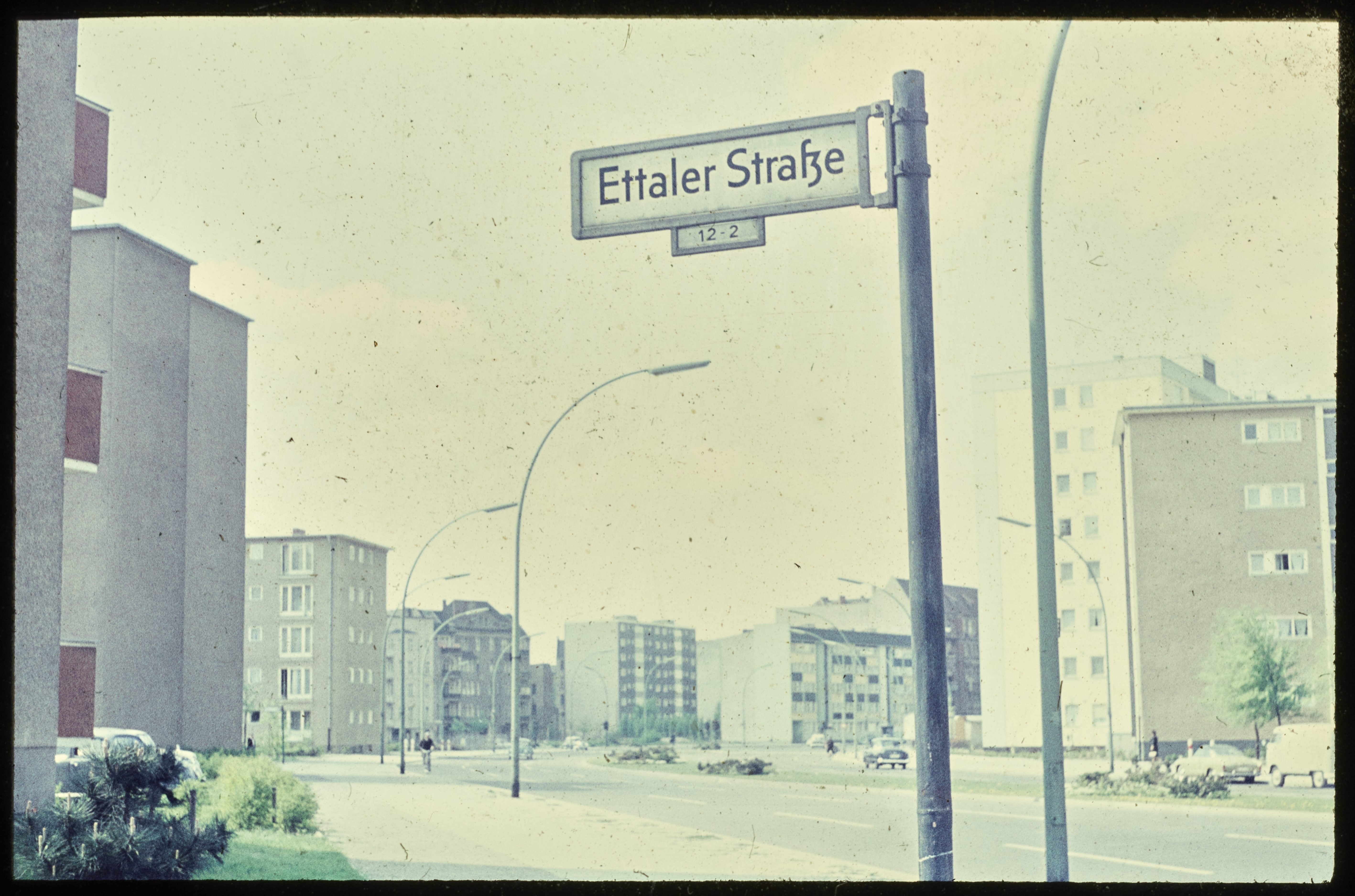 Straßenschild der Ettaler Straße (Museum Charlottenburg-Wilmersdorf in der Villa Oppenheim CC BY)