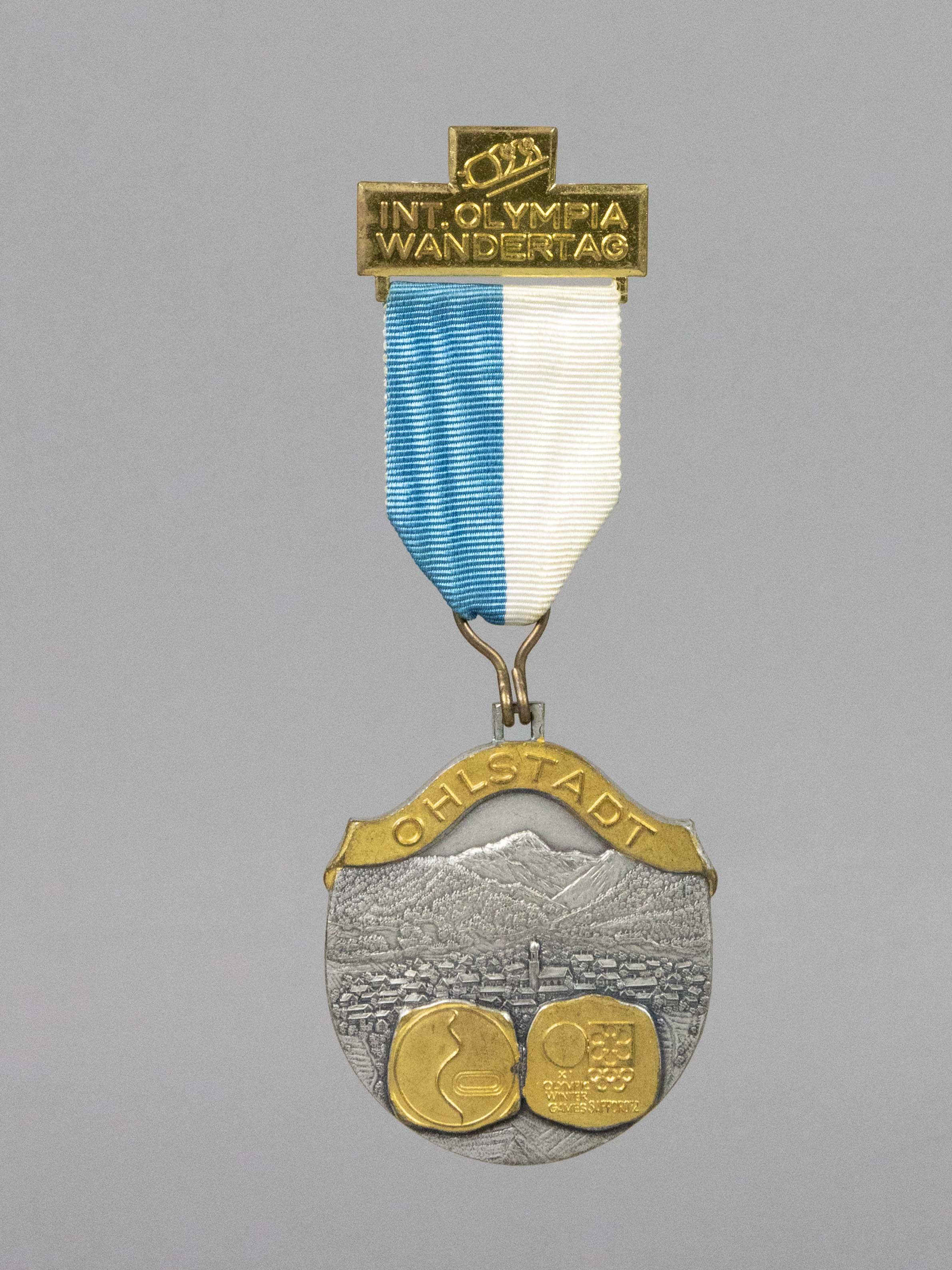 Medaille des int. Olympia Wandertag in Ohlstadt (Sportmuseum Berlin CC0)