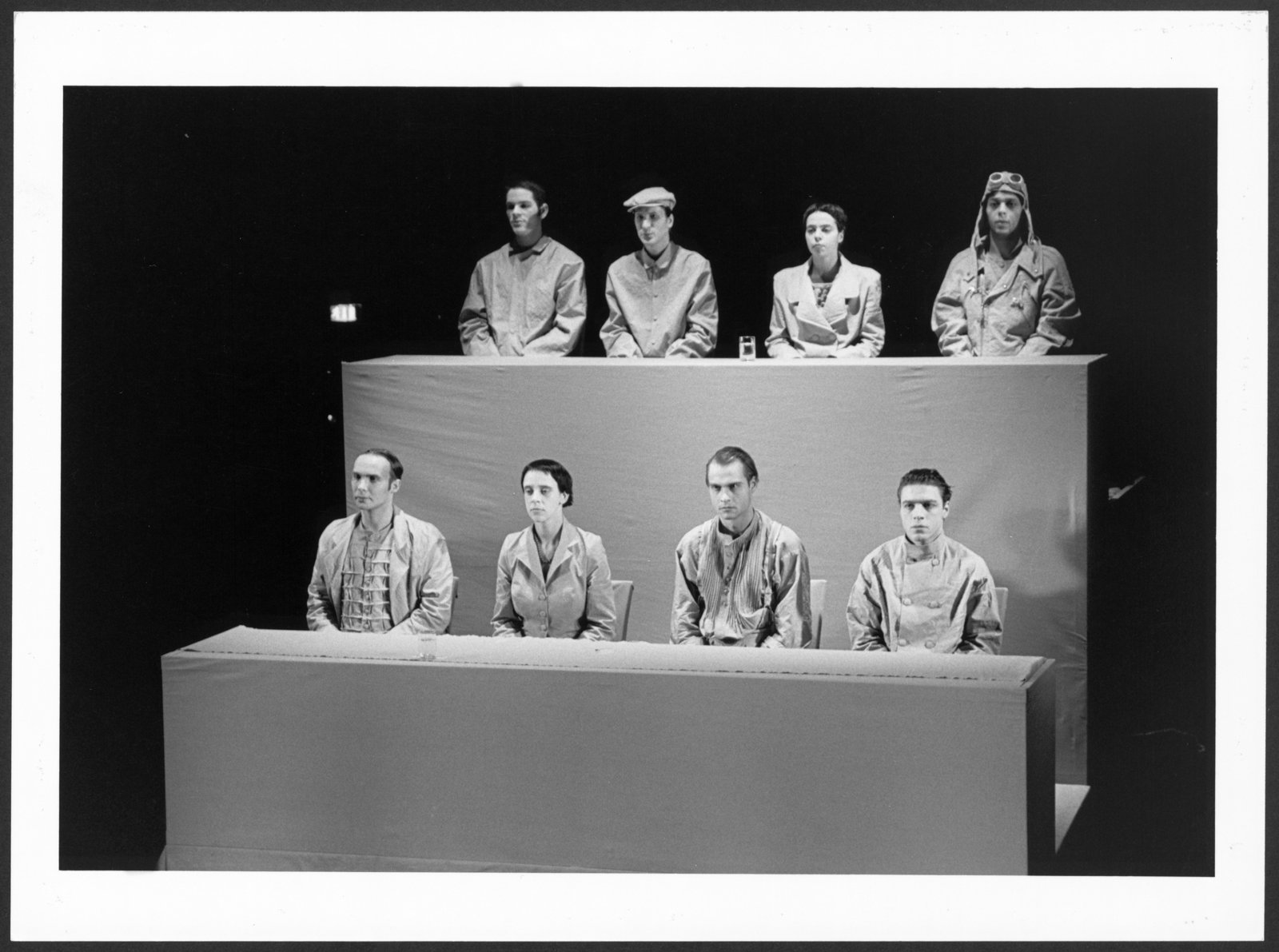Bild der Studioinszenierung "Die Maßnahme" an der Hochschule für Schauspielkunst Ernst Busch (Hochschule für Schauspielkunst Ernst Busch Berlin RR-F)