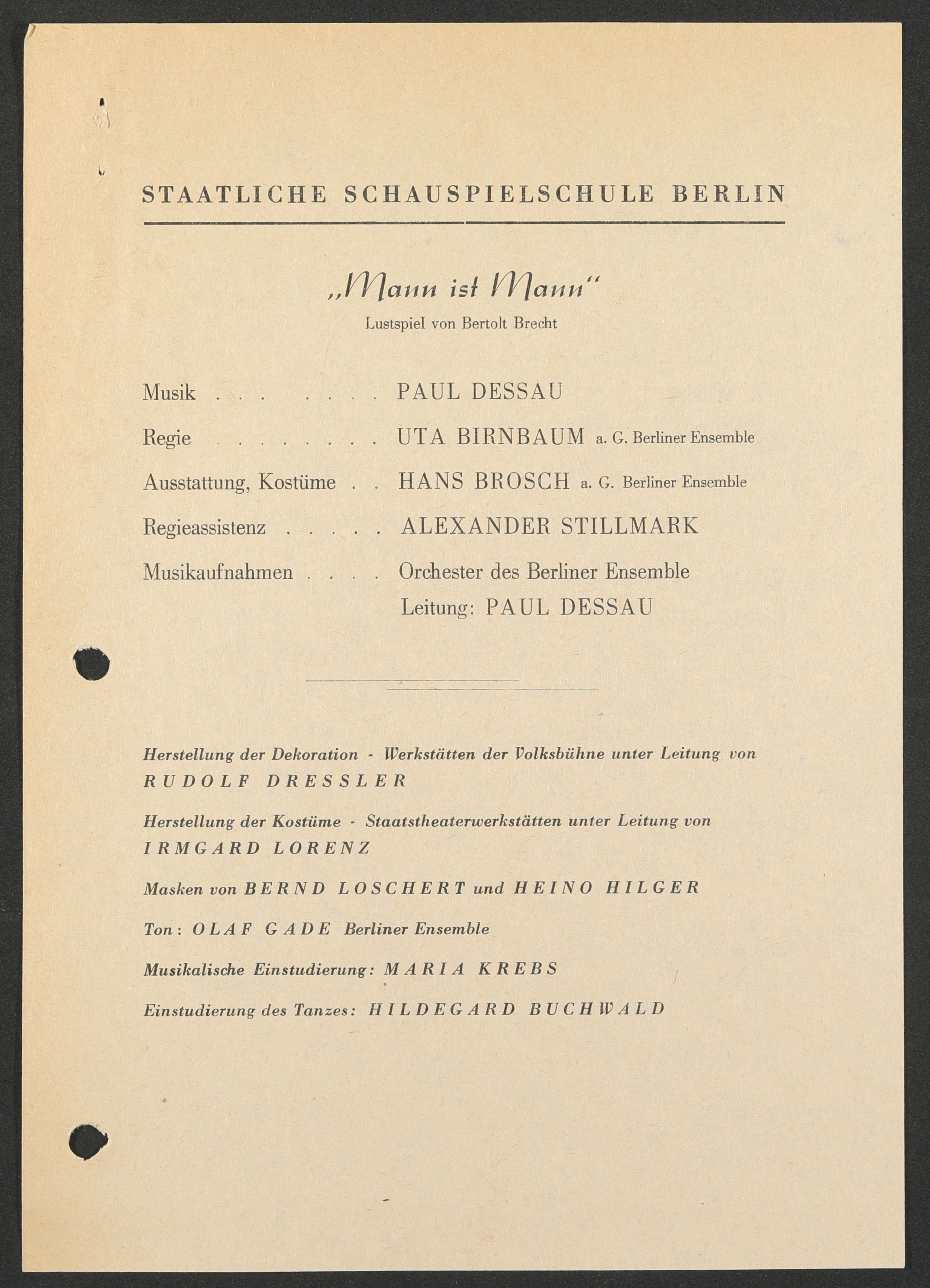 Programmzettel zu "Mann ist Mann" am bat-Studiotheater 1964 (Hochschule für Schauspielkunst Ernst Busch Berlin RR-F)