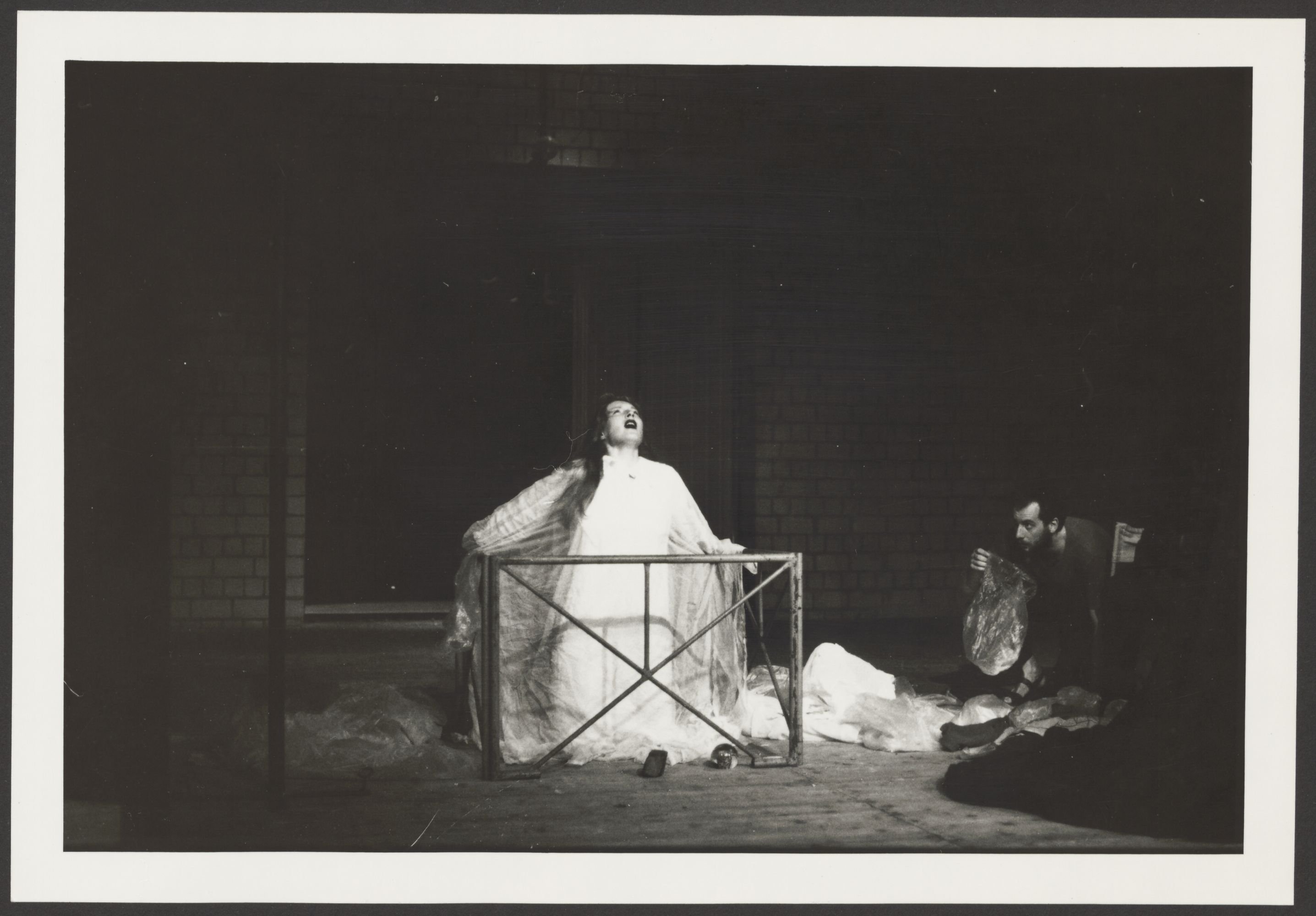 Szenenbild aus einer "Die Möwe"-Inszenierung an der Hochschule für Schauspielkunst Ernst Busch (Hochschule für Schauspielkunst Ernst Busch RR-F)