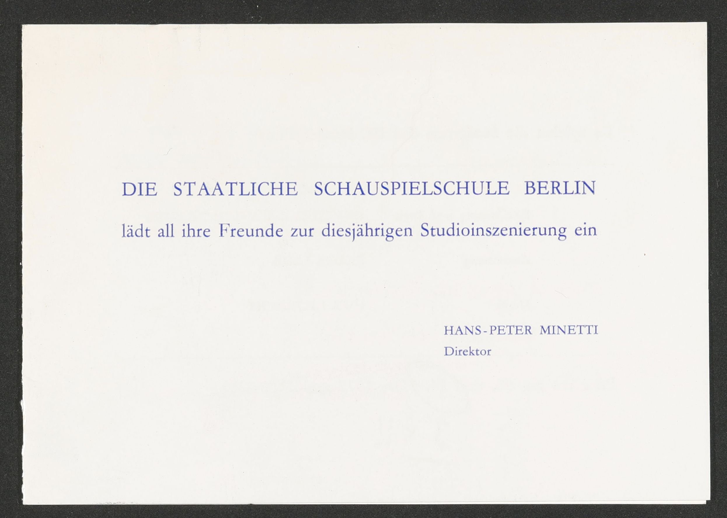 Programmzettel/Plakat zu "Cérémonial pour un combat" am Museum für Deutsche Geschichte 1977 (Hochschule für Schauspielkunst Ernst Busch Berlin RR-F)