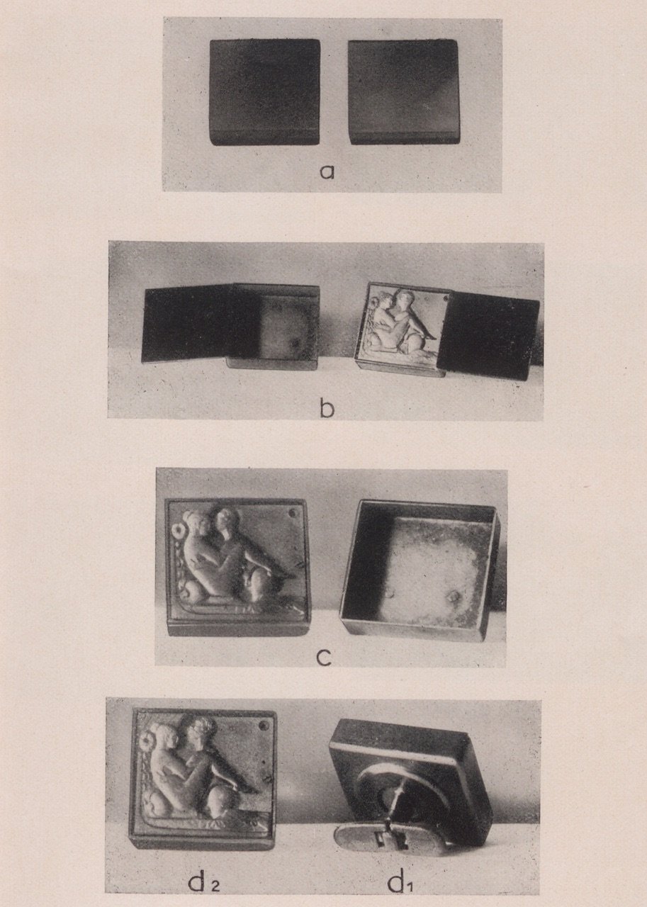 Verschiedene Abbildungen von Manschettenknöpfen (Magnus-Hirschfeld-Gesellschaft Public Domain Mark)