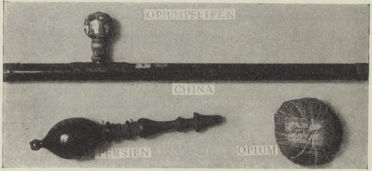 Fotografie zweier Opiumpfeifen (Magnus-Hirschfeld-Gesellschaft Public Domain Mark)