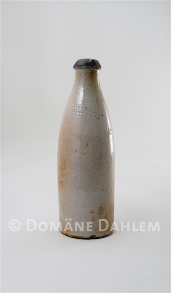 Steinzeugflasche (Stiftung Domäne Dahlem - Landgut und Museum CC BY-NC-SA)